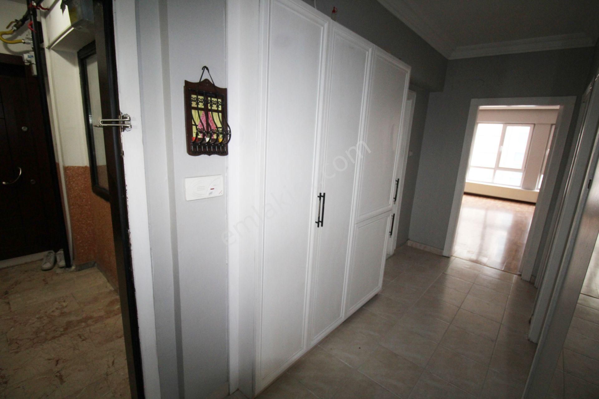 Krc'den Harman Mah.ahmet Akbaş Caddesine 90 M. 3+1 Kiralık Daire - Görsel 16