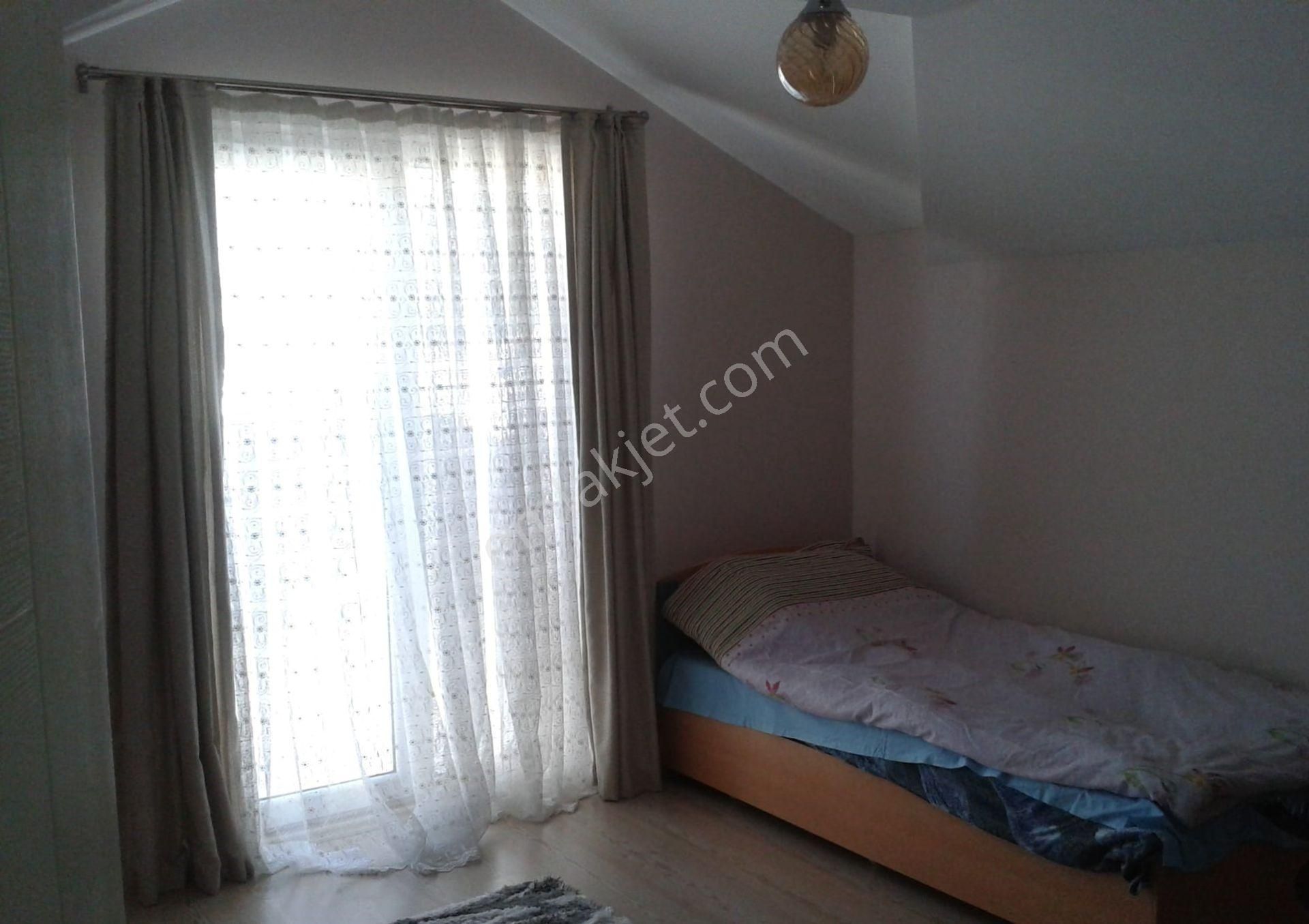 Teraslı Evler Sitesinde 4+1 Villa Konforunda Satılık Daire - Görsel 2