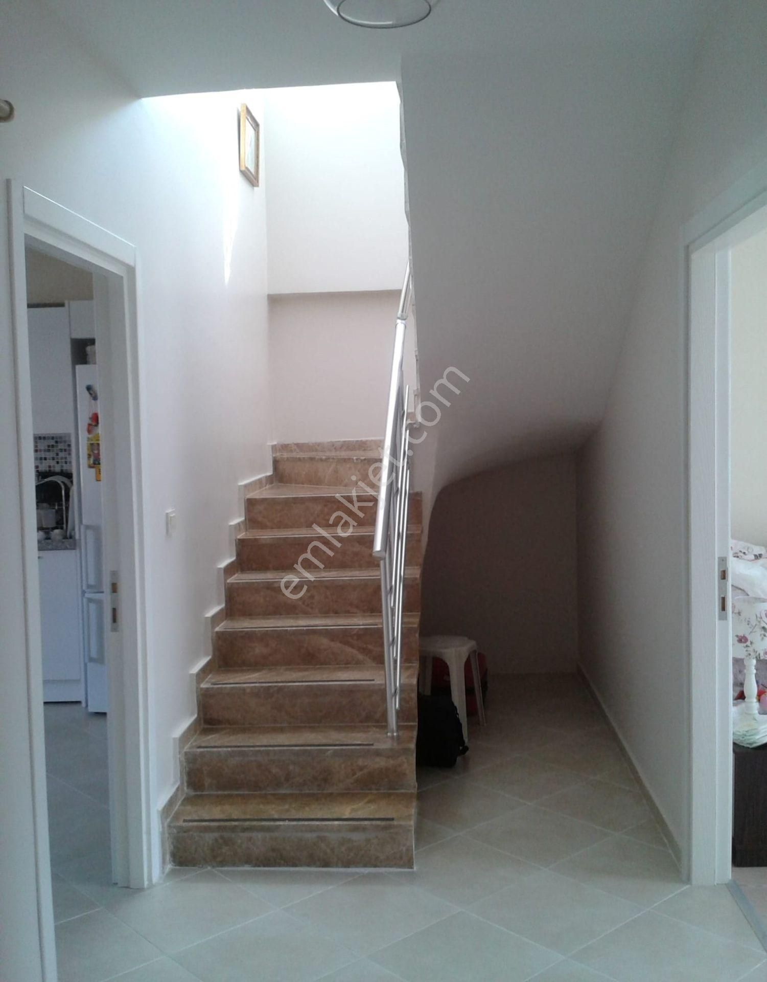 Teraslı Evler Sitesinde 4+1 Villa Konforunda Satılık Daire - Görsel 5
