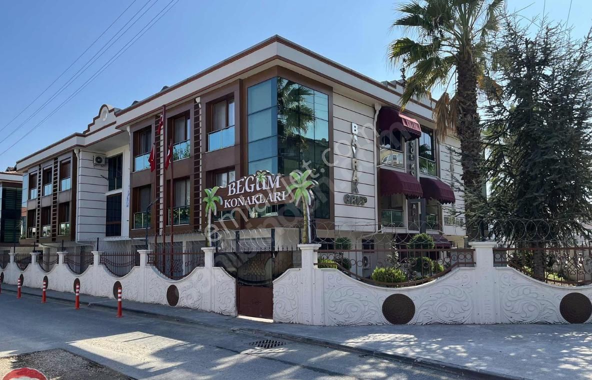 Lux Sıtede Sahibinden Satilik Lux Sitede Cati Dublex Ve Buyuk Mustakıl Garajlı (35 M2)