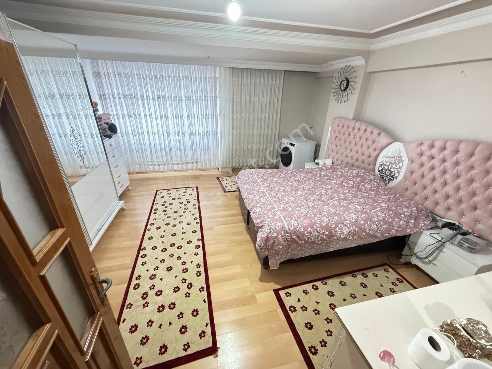 Pusula İnş.tan Esentepe Mah Cadeye Yakın 105m2 1kat Daire