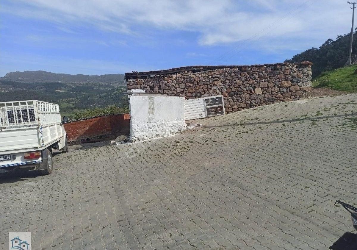 Kınık Büyükoba Da 6.995 M2 Satılık Tarla Ve İçinde Köy Evi - Görsel 7