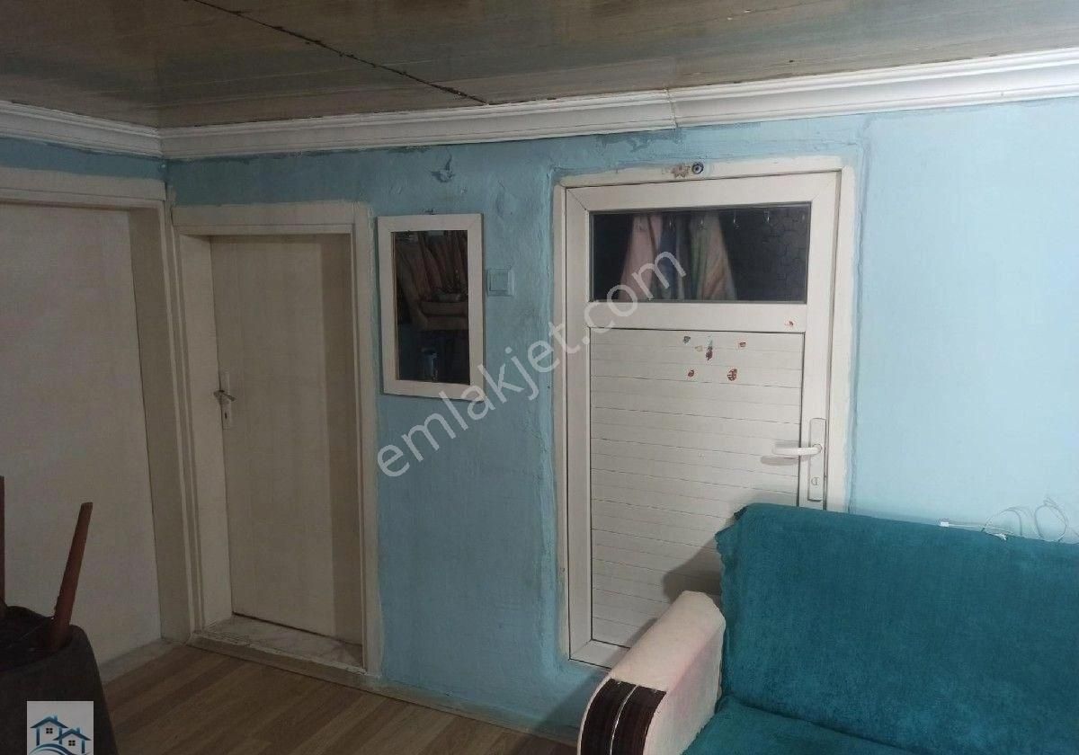 Kınık Büyükoba Da 6.995 M2 Satılık Tarla Ve İçinde Köy Evi - Görsel 14