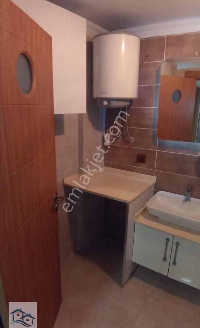 Ayvalık, 150 Evler'de 2+1 Merkezi Sistem Isıtmalı Kiralık Daire - Görsel 3