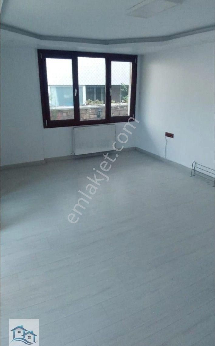 Ayvalık, 150 Evler'de 2+1 Merkezi Sistem Isıtmalı Kiralık Daire - Görsel 11