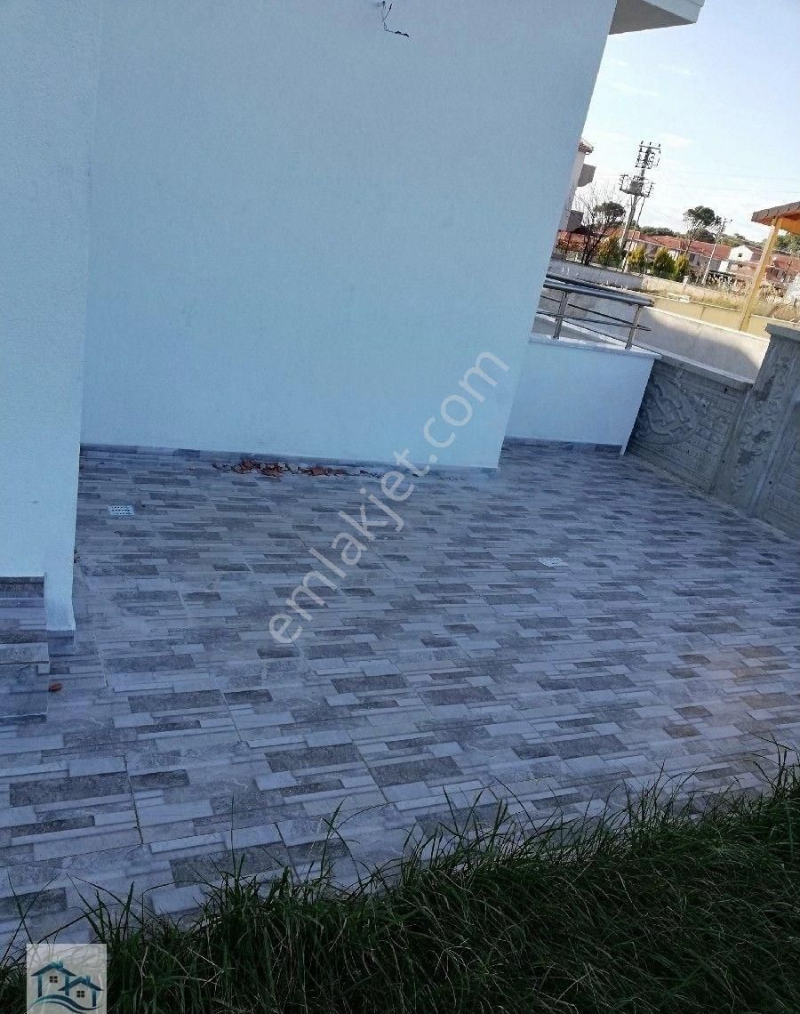 Ayvalık Altınova Da Denize 800 M Mesafede 4+1 Satılık Süperrr Müstakil Villa - Görsel 4