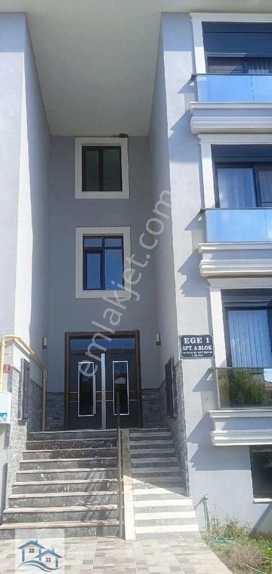 Ayvalık, 150 Evler'de 3+1 120 M2 Satlık Daire - Görsel 4