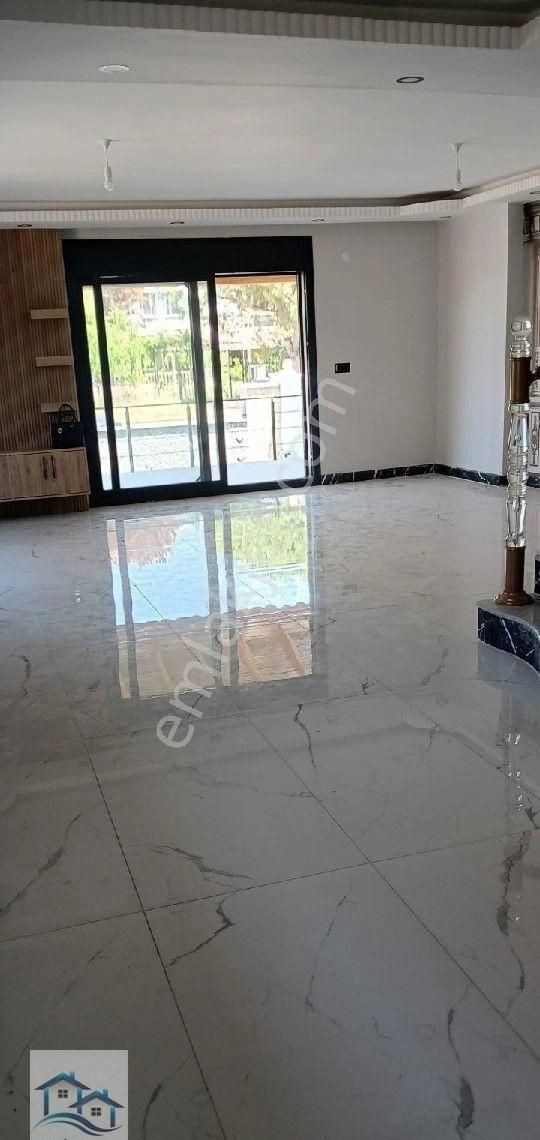 Ayvalık, Altınova'da Denize Girilen Yerde 3+1 Satılık Lüks Villa - Görsel 26