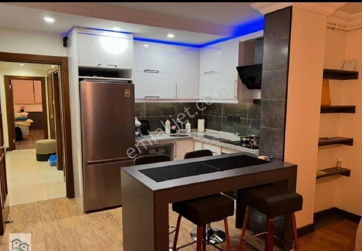 İstanbul, Şişli' De 1+1 Satılık Lüks Daire