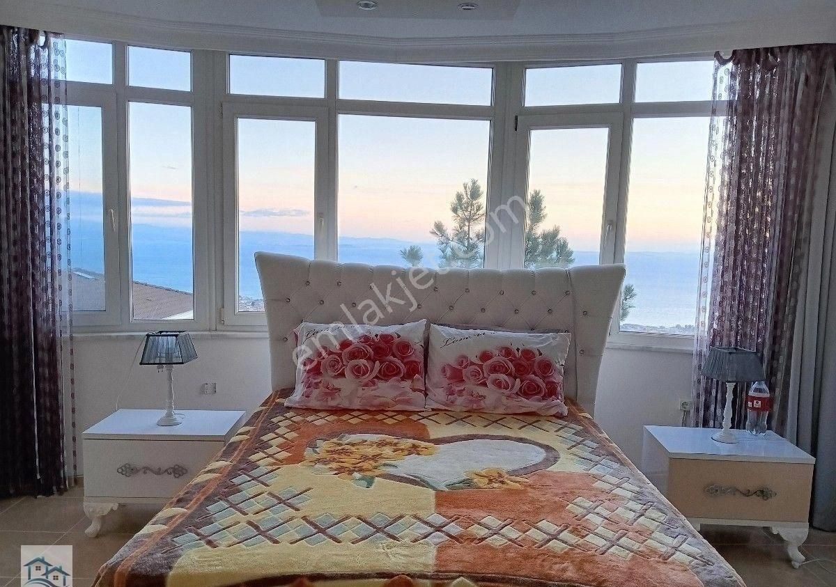 Altınoluk'ta Satılık 4+1 Lüks Müstakil Villa - Görsel 24