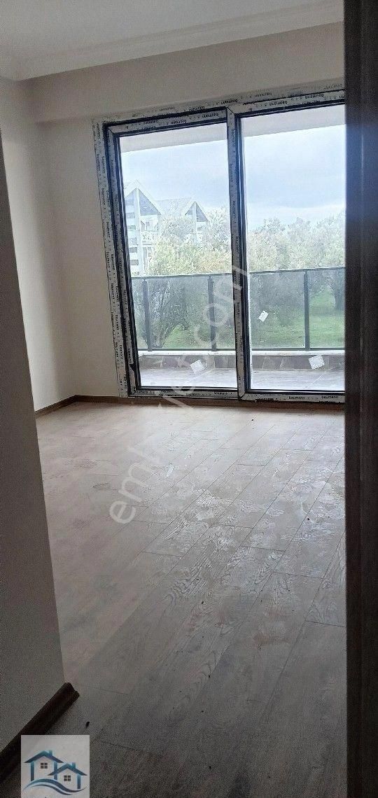 Ayvalık, Küçükköy De 2+1 90 M2 Havuzlu Site İçinde Satılık Daire - Görsel 22