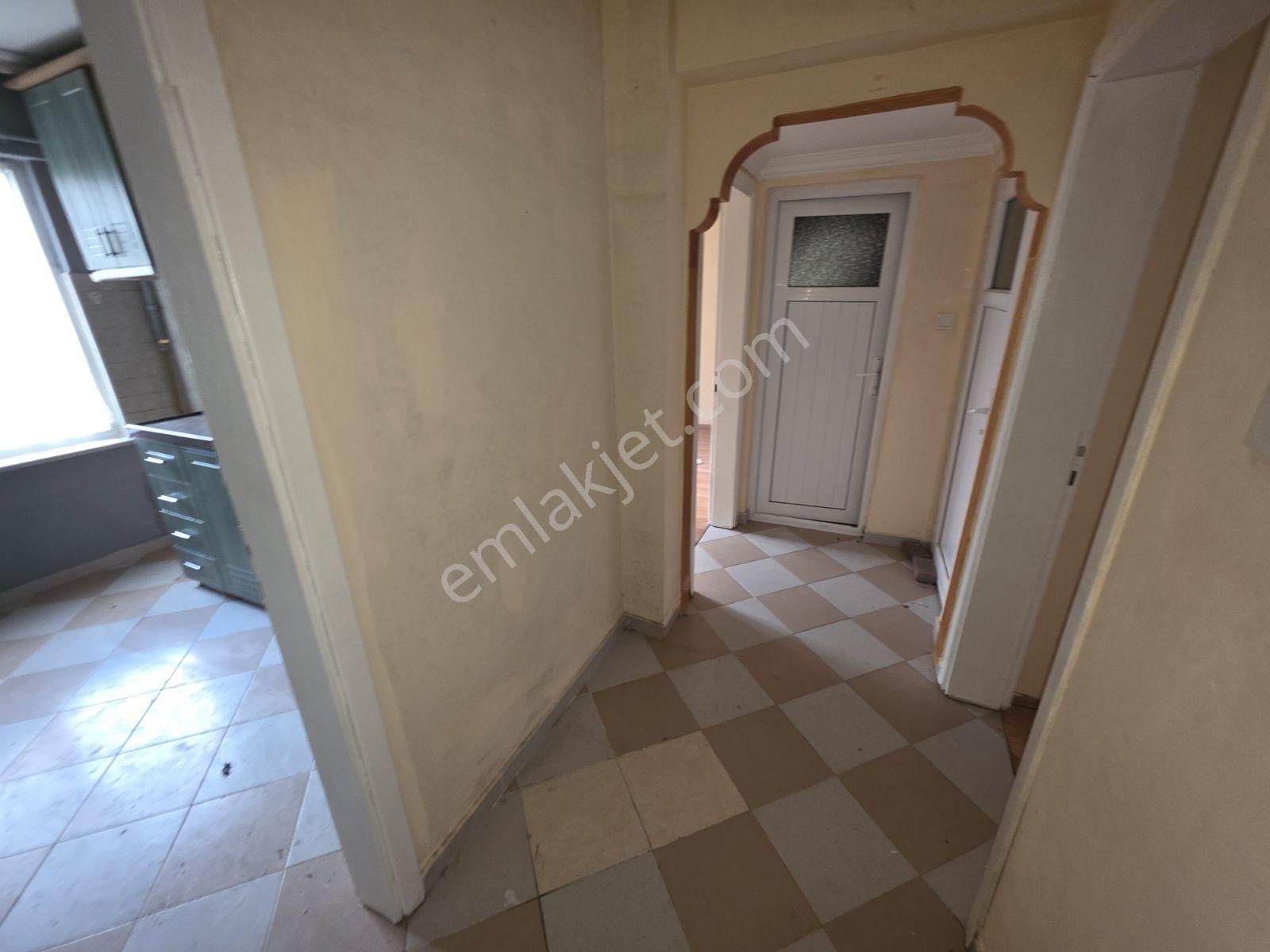 Mehmet Akifte Satılık Krediye Uygun 2+1 Yüksek Giriş - Görsel 3