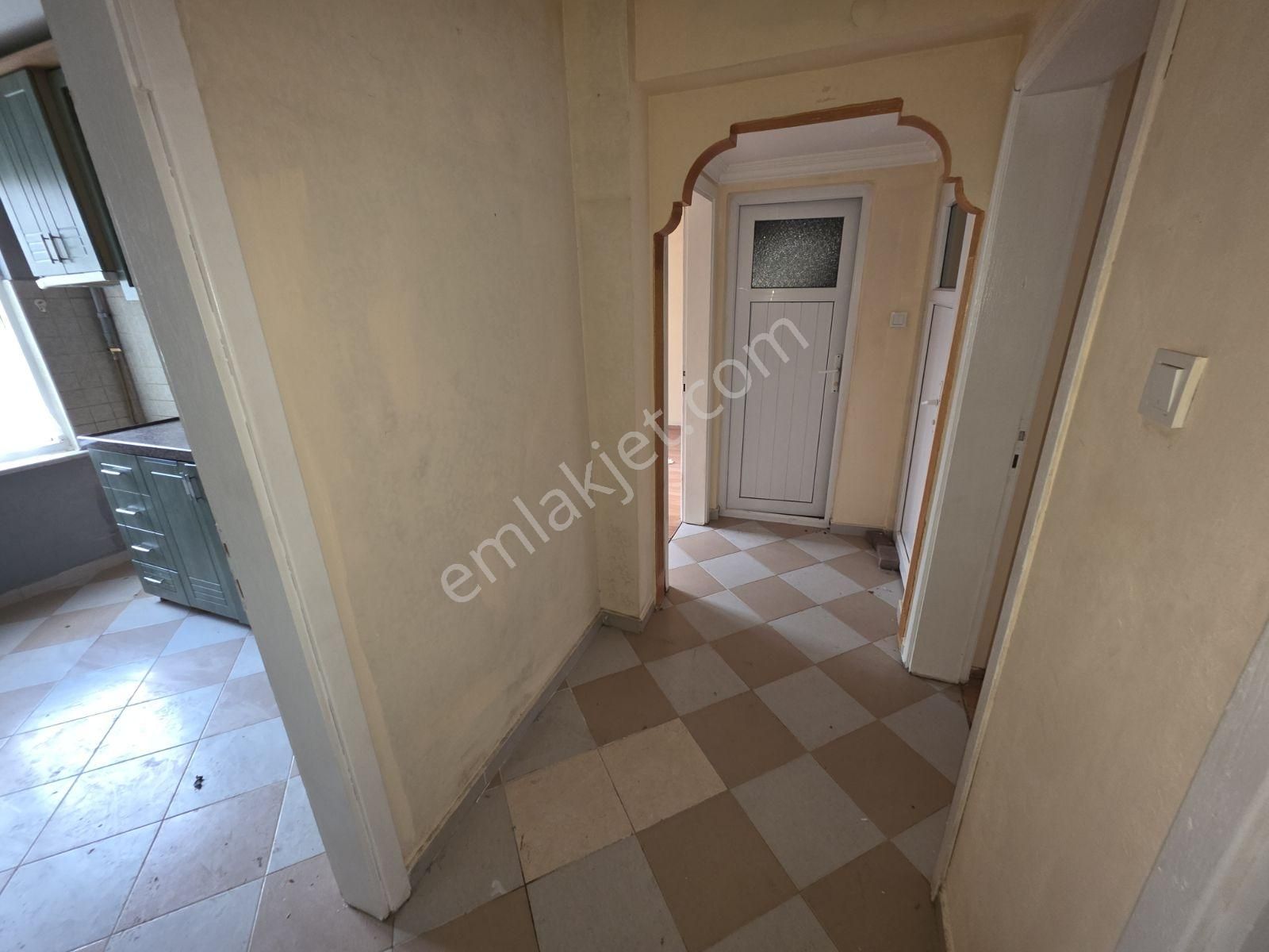 Mehmet Akifte Satılık Krediye Uygun 2+1 Yüksek Giriş - Görsel 13