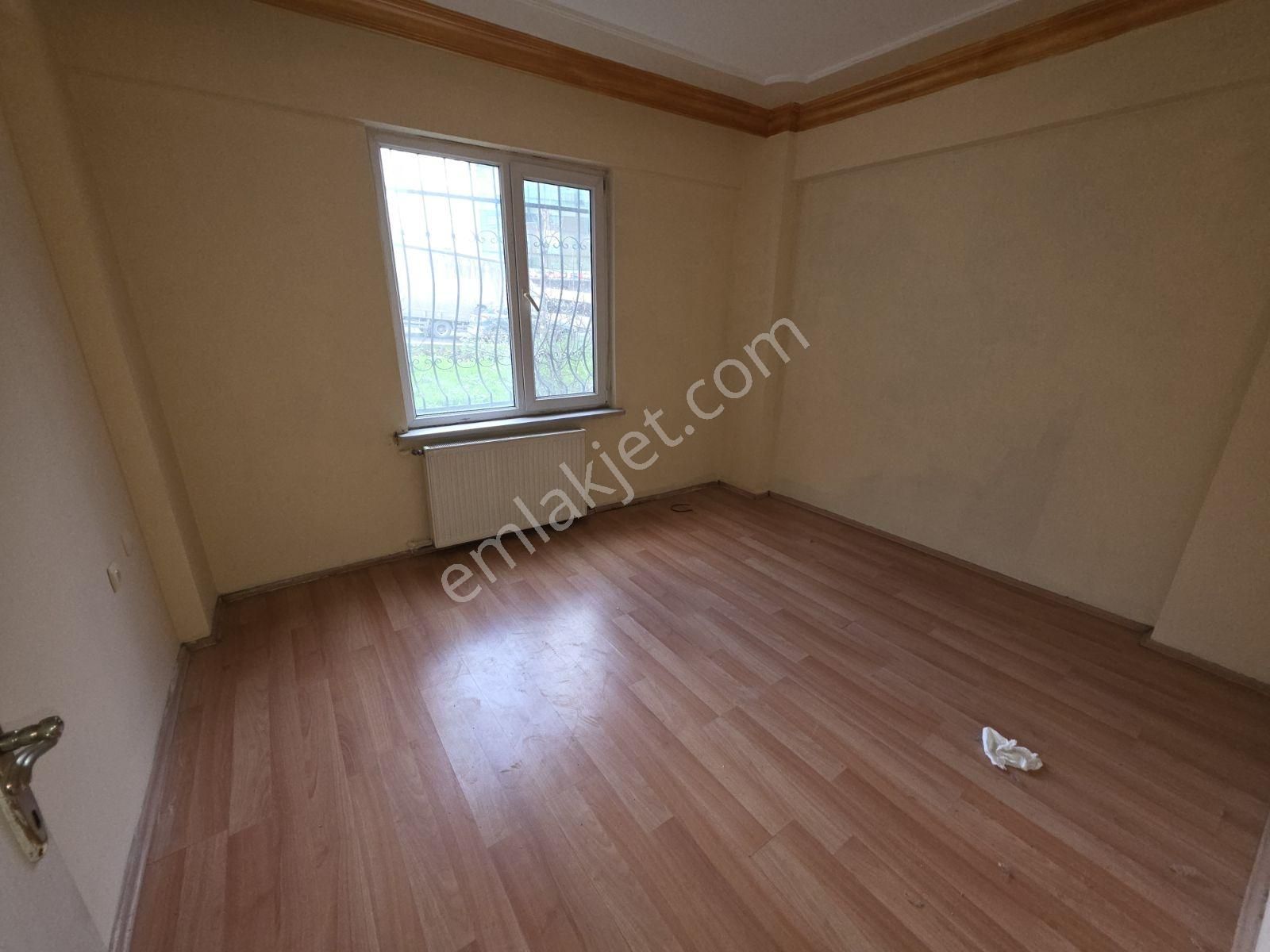 Mehmet Akifte Satılık Krediye Uygun 2+1 Yüksek Giriş