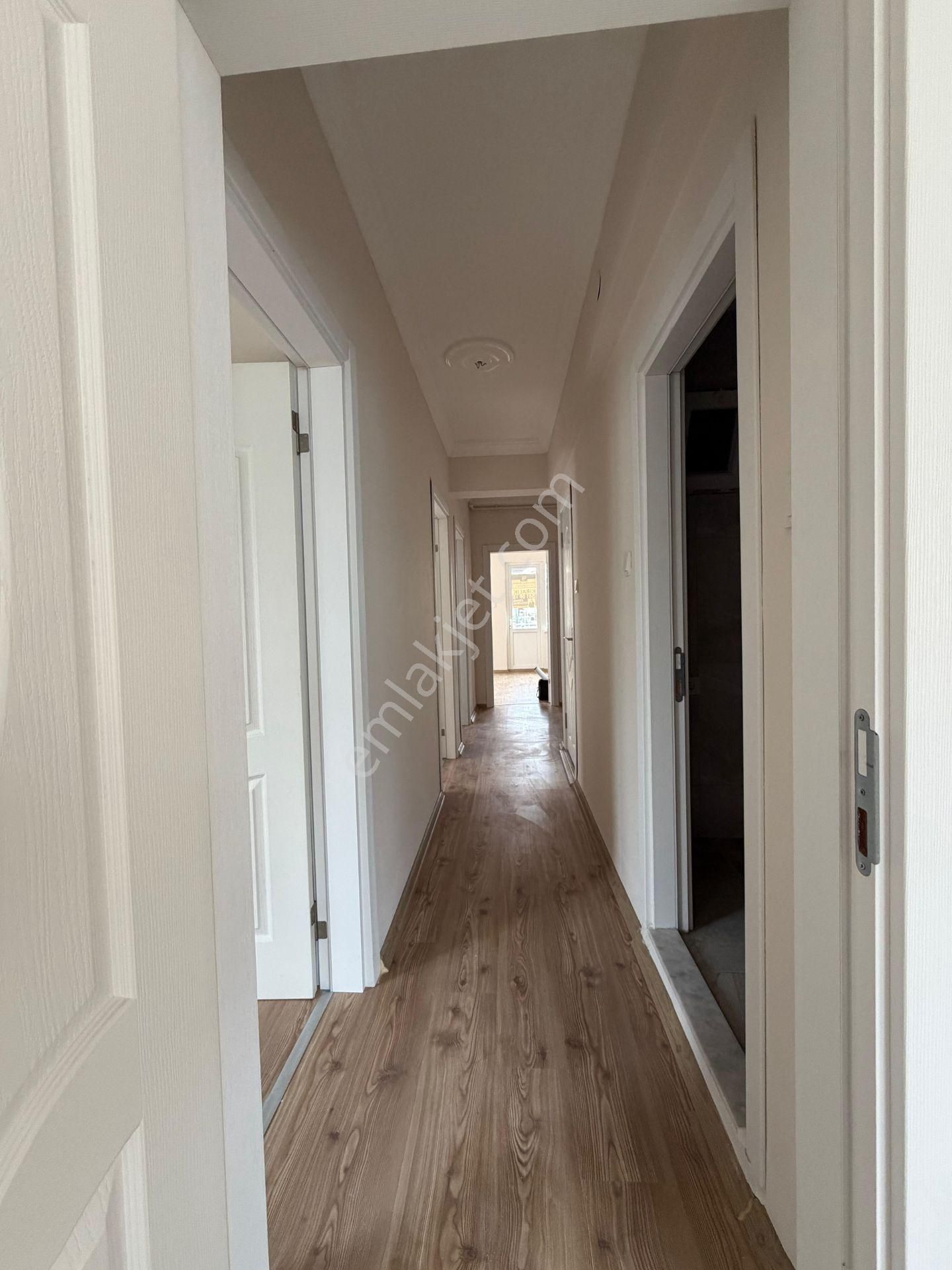 Merkezi Konumda Bakımlı 3+1 Kiralık Daire - Görsel 8