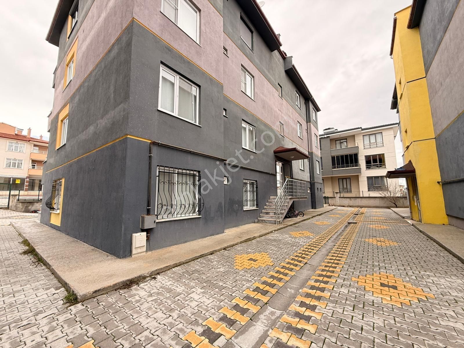 Selçuklu Tedem Koleji Karşısı 3+1 Harika Geniş Daire - Görsel 2