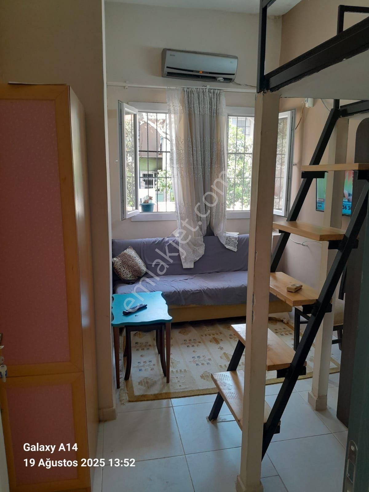 Metro Durağı Civarında Eşyalı Daire 1+0 - Görsel 4