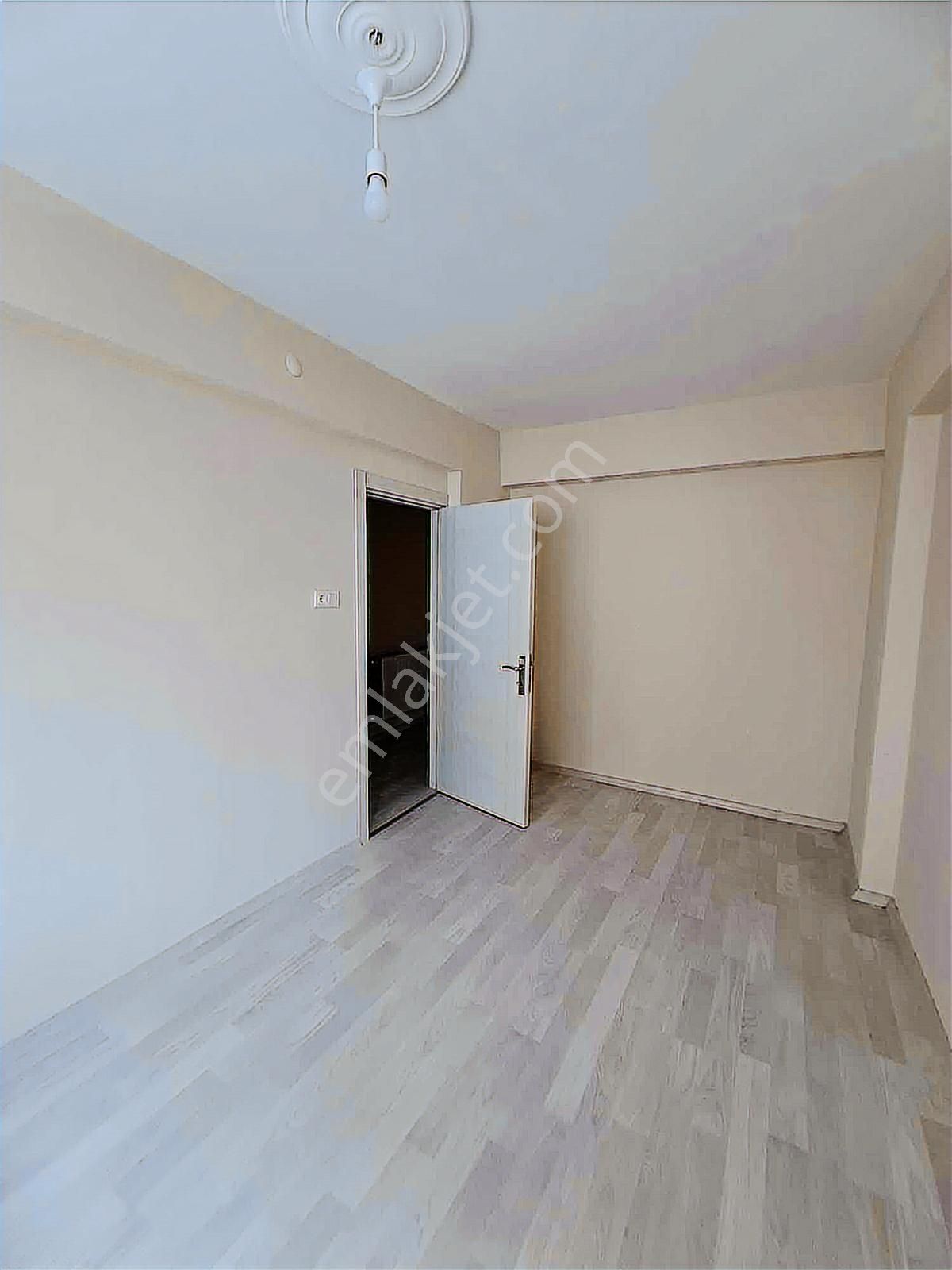 Aydın Efeler Çankaya Caddesinde Satılık Full Tadilatlı 2+1 Daire - Görsel 6