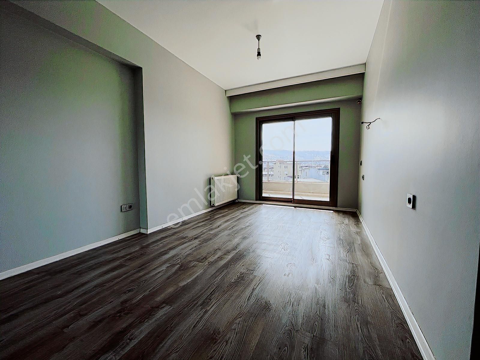 Bornova Goldiva Kuzey'de Boş Oturmaya Hazır 3+1 Satılık Daire - Görsel 21