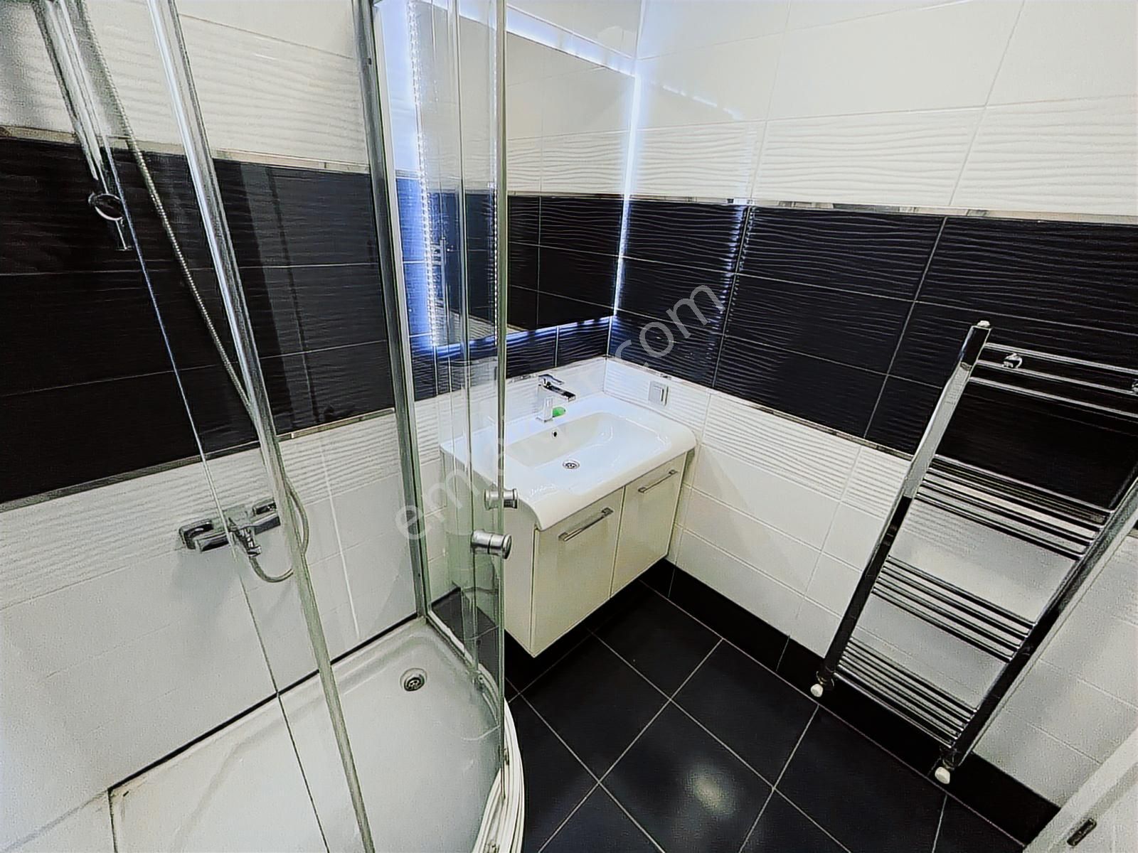 Bornova Goldiva Kuzey'de Boş Oturmaya Hazır 3+1 Satılık Daire - Görsel 27