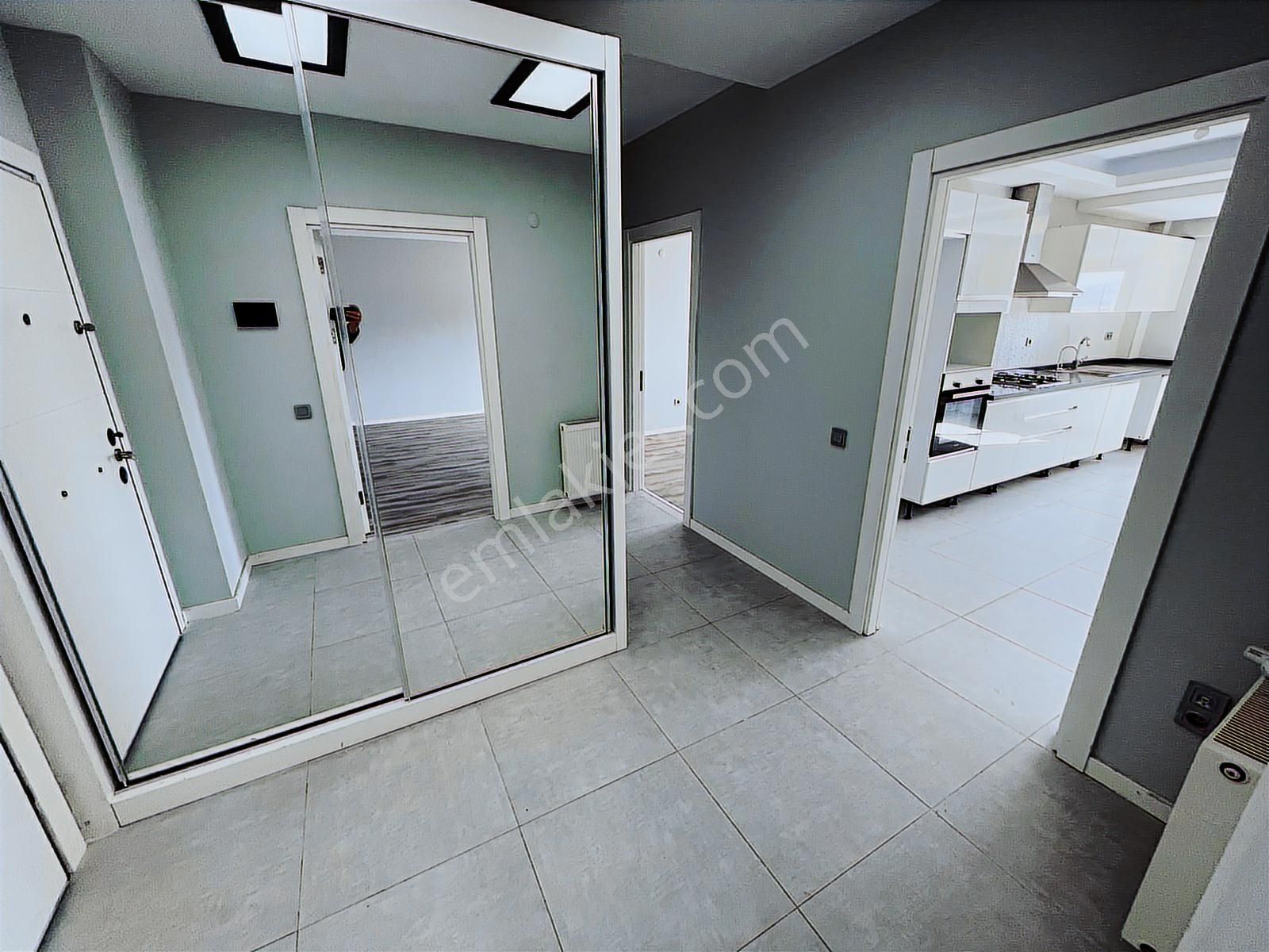 Bornova Goldiva Kuzey'de Boş Oturmaya Hazır 3+1 Satılık Daire - Görsel 2