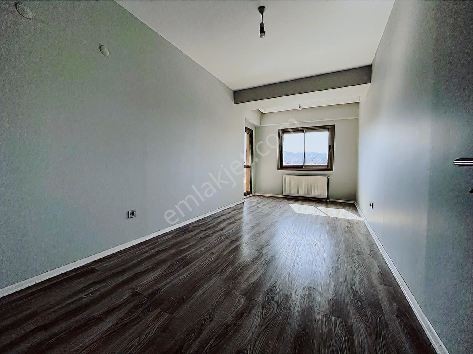 Bornova Goldiva Kuzey'de Boş Oturmaya Hazır 3+1 Satılık Daire - Görsel 19