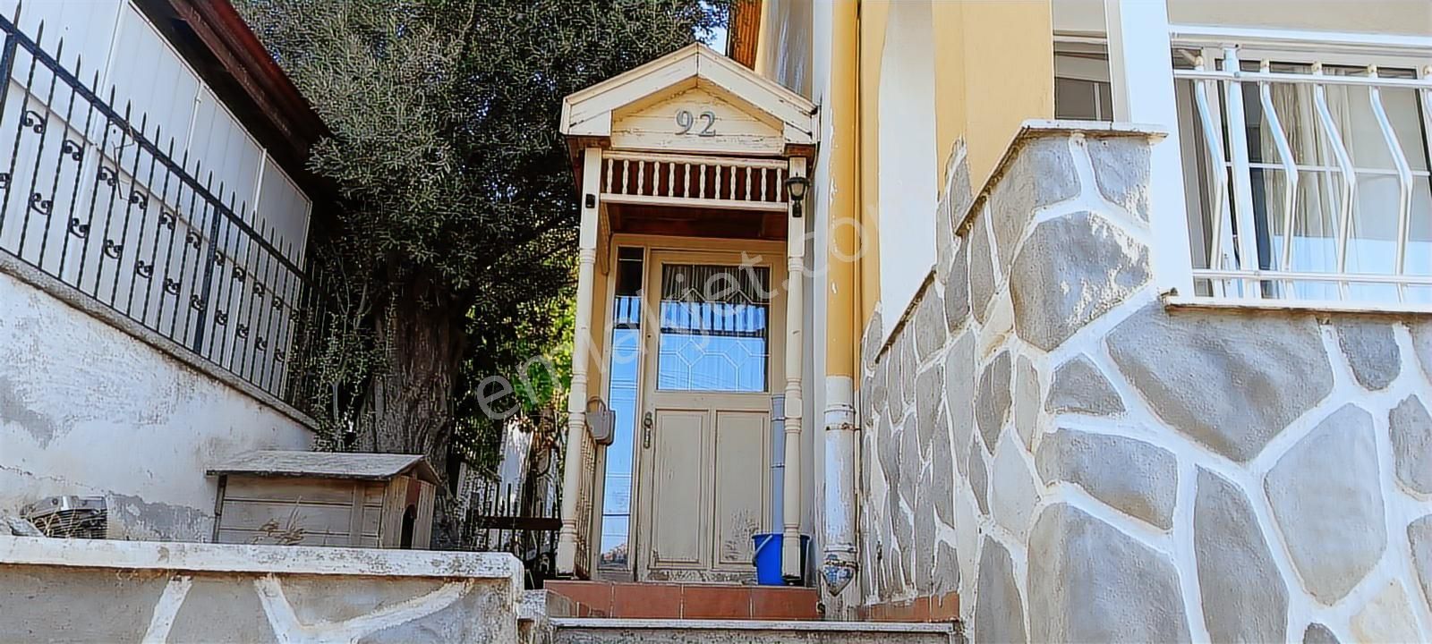 Balıkesir, Ayvalık, Sahil Kent'te 2+1 Satılık Villa