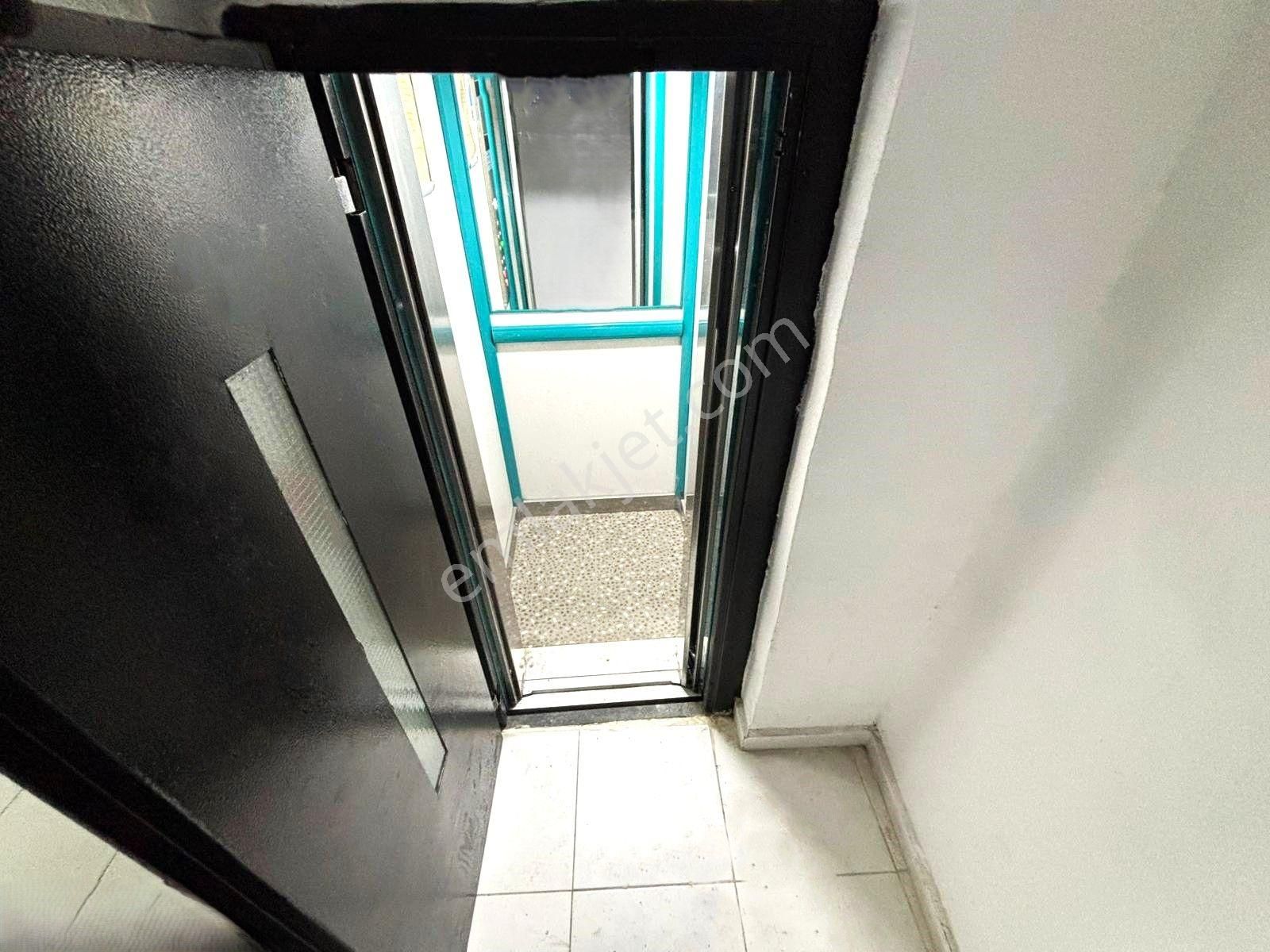 🏡akçay'da Tek Yetkili Aygül'den Site İçi Ayrı Mutfak Ara Kat Doğalgazlı Asansörlü 3+1 Satılık Daire - Görsel 34