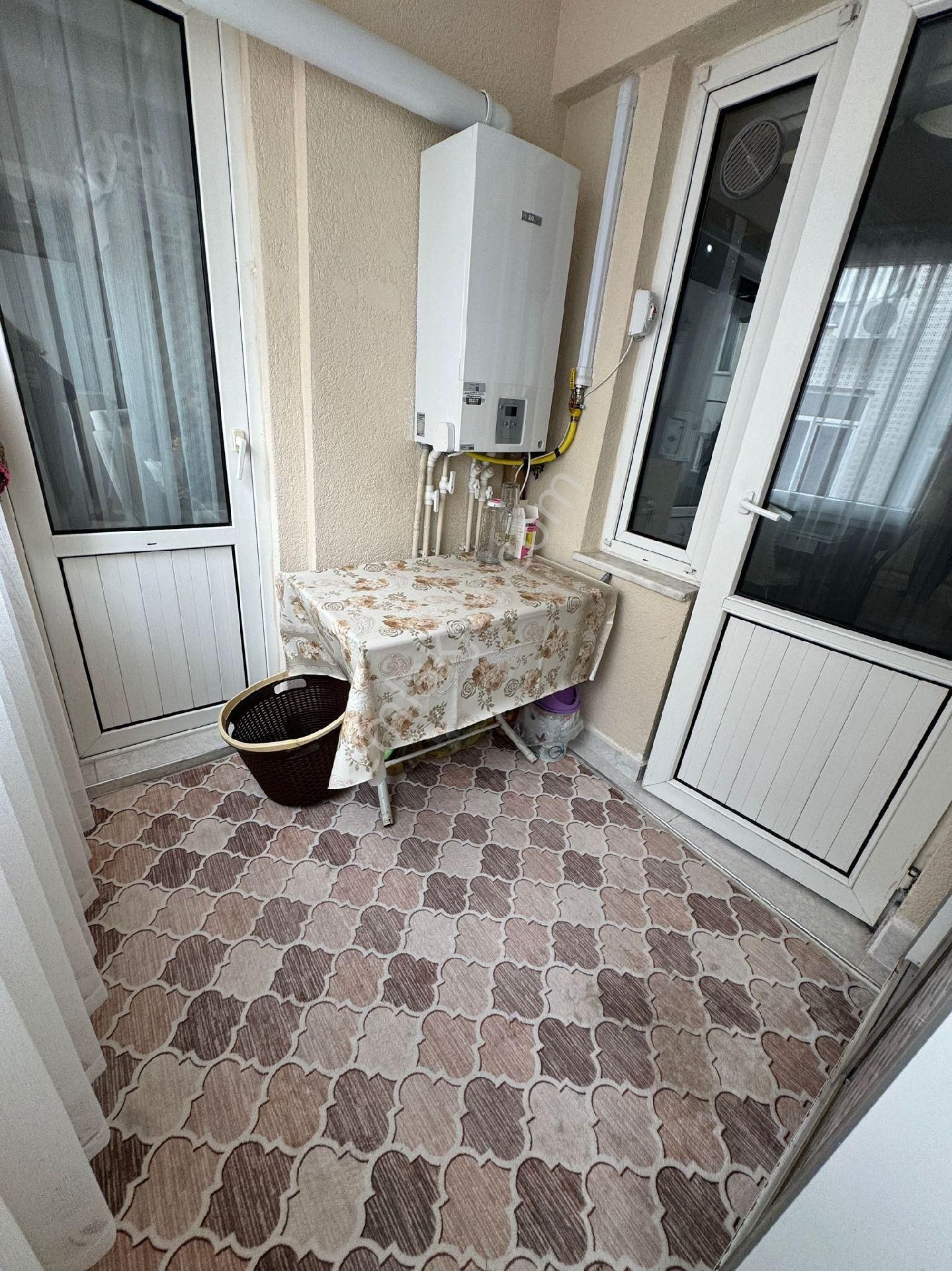 Edremit Cumhuriyet'de Arakat Ön Cephe Doğalgazlı - Görsel 17