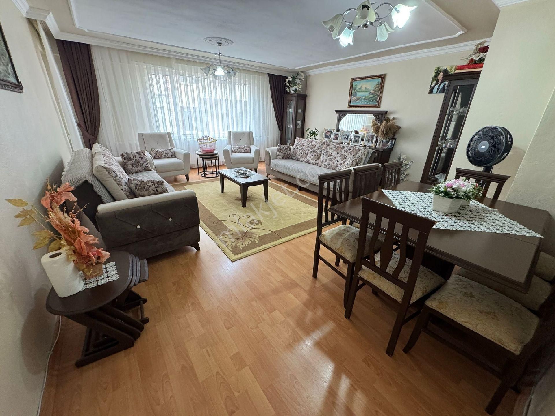 Edremit Cumhuriyet'de Arakat Ön Cephe Doğalgazlı - Görsel 5