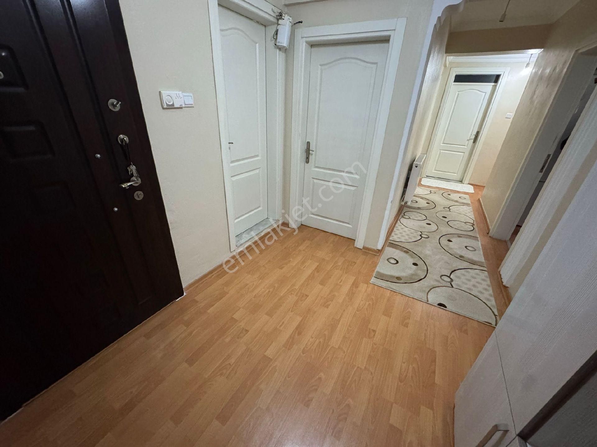 Edremit Cumhuriyet'de Arakat Ön Cephe Doğalgazlı - Görsel 7