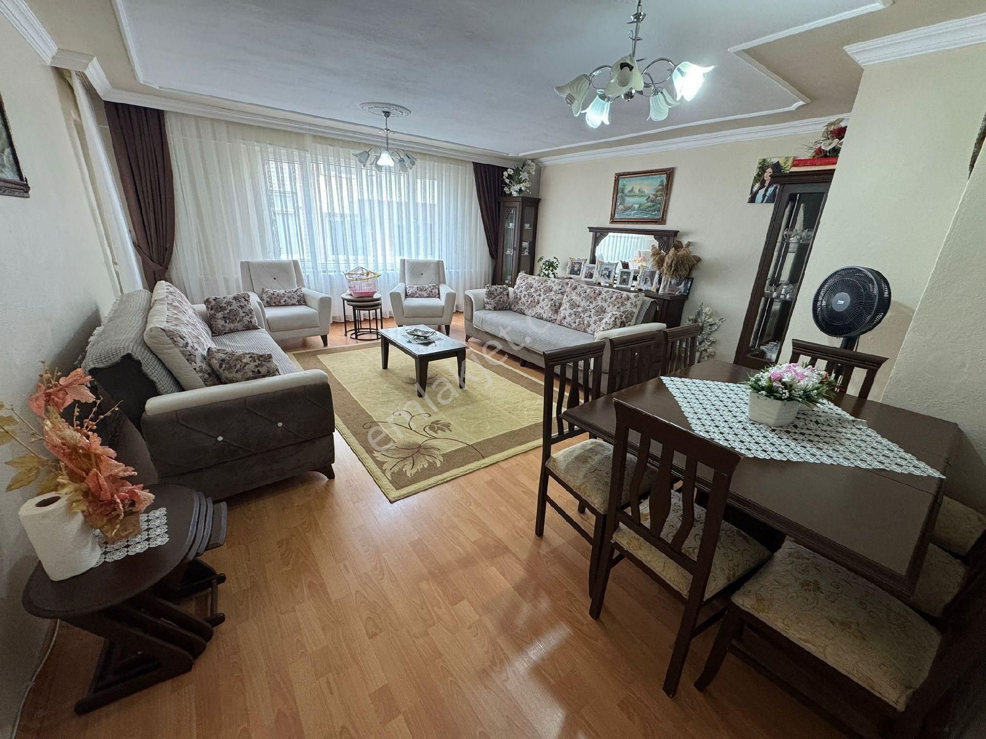 Edremit Cumhuriyet'de Arakat Ön Cephe Doğalgazlı - Görsel 6