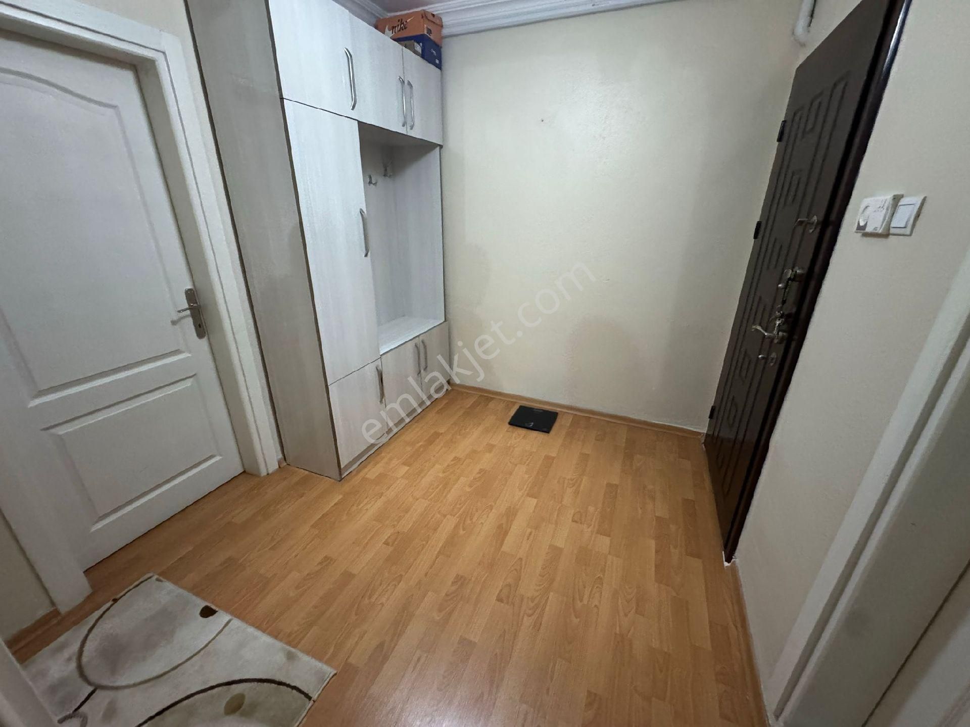 Edremit Cumhuriyet'de Arakat Ön Cephe Doğalgazlı - Görsel 8