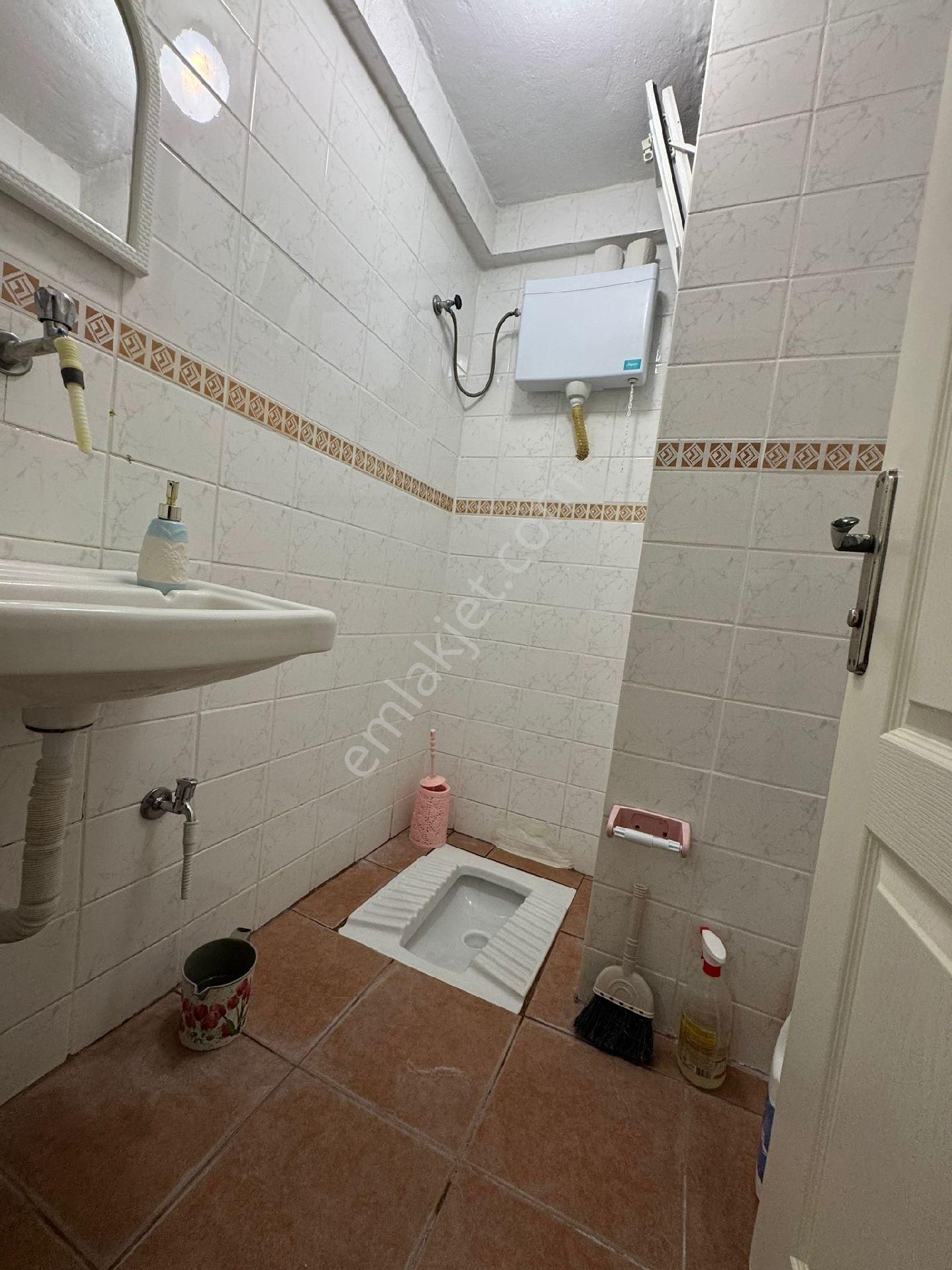 Edremit Cumhuriyet'de Arakat Ön Cephe Doğalgazlı - Görsel 15