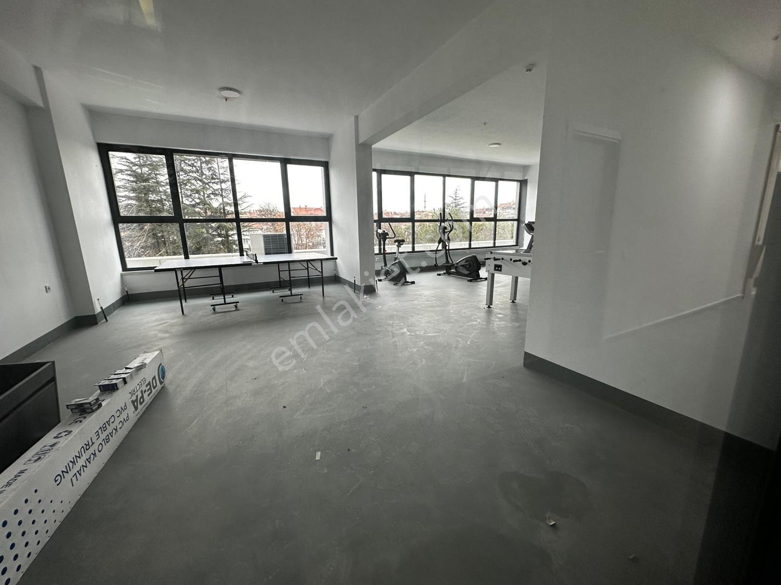 Keçiörenin En Donanımlı Sitesinde 4.5+1 Havuzlu Hamamlı Ned Çiçekli - Görsel 33