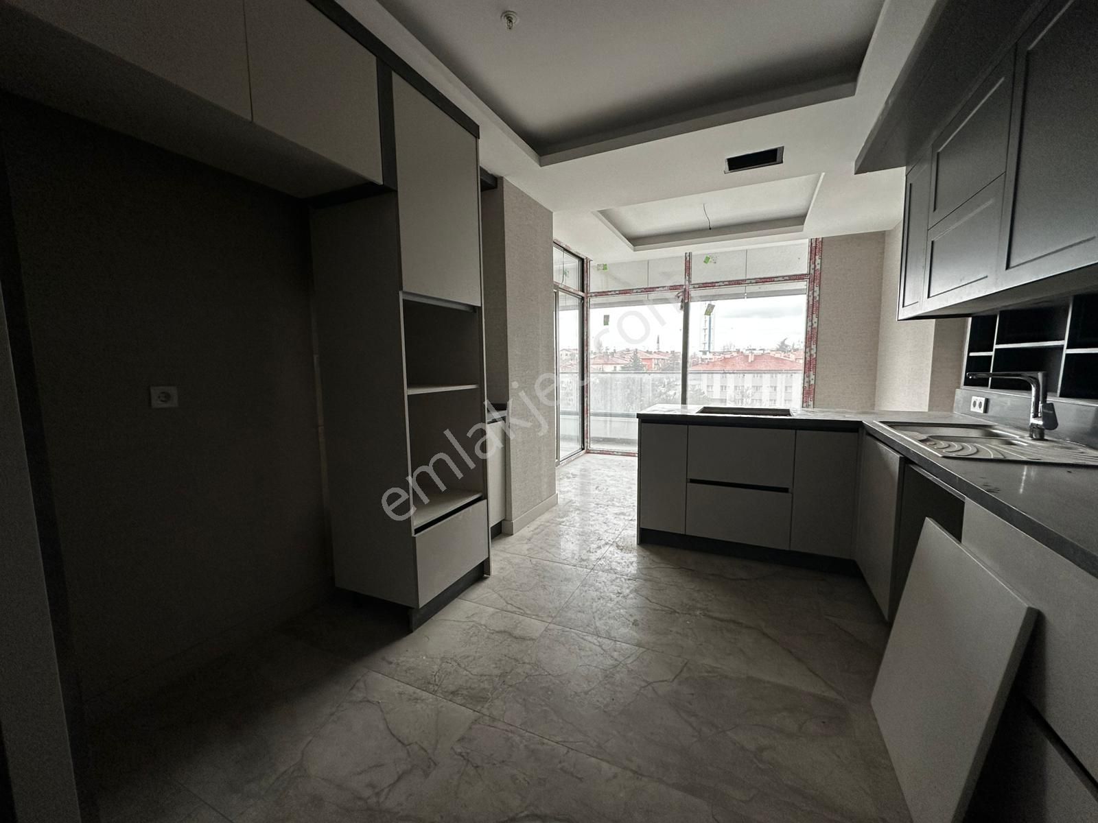 Keçiörenin En Donanımlı Sitesinde 4.5+1 Havuzlu Hamamlı Ned Çiçekli - Görsel 6