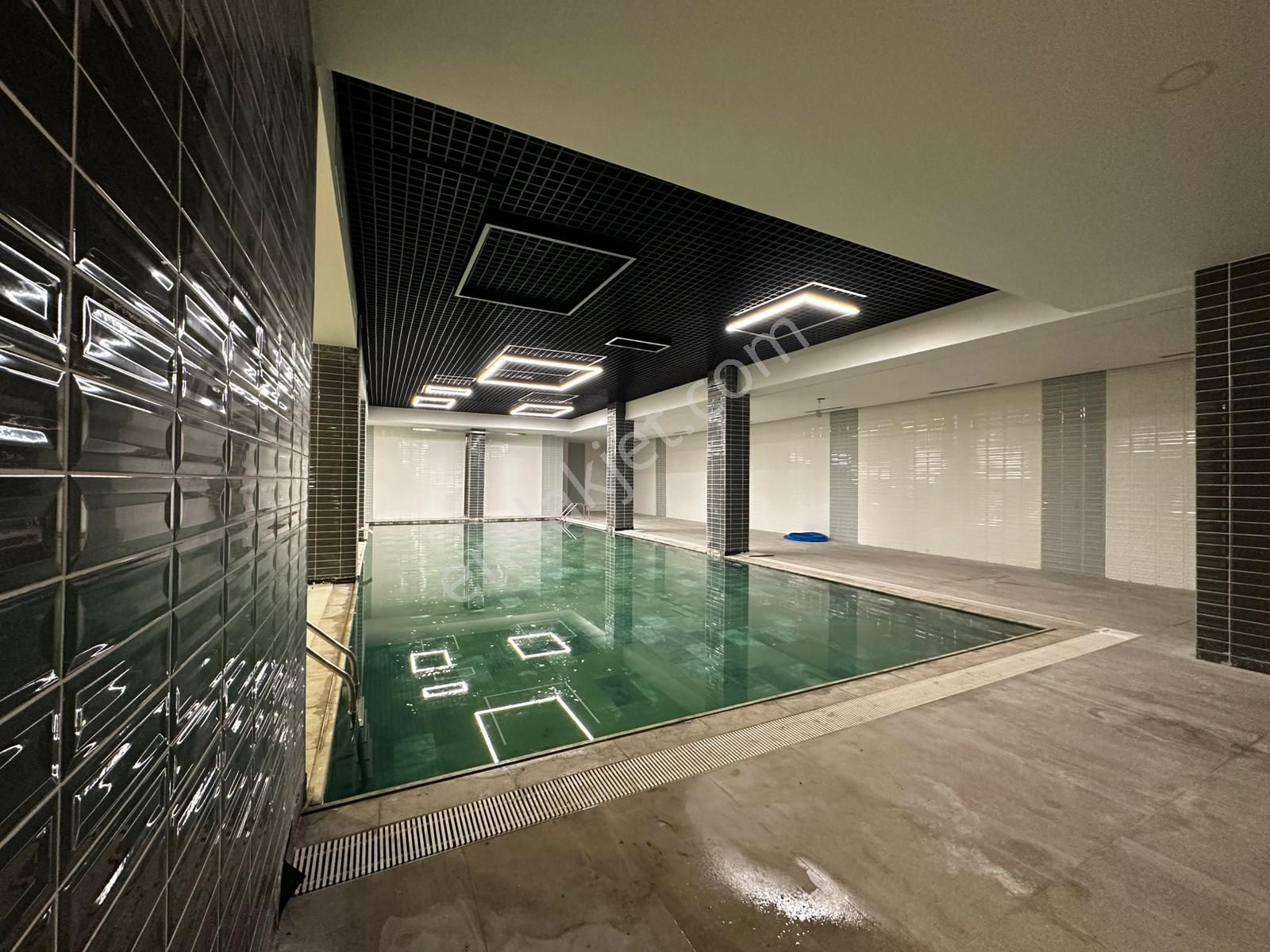 Keçiörenin En Donanımlı Sitesinde 4.5+1 Havuzlu Hamamlı Ned Çiçekli - Görsel 28