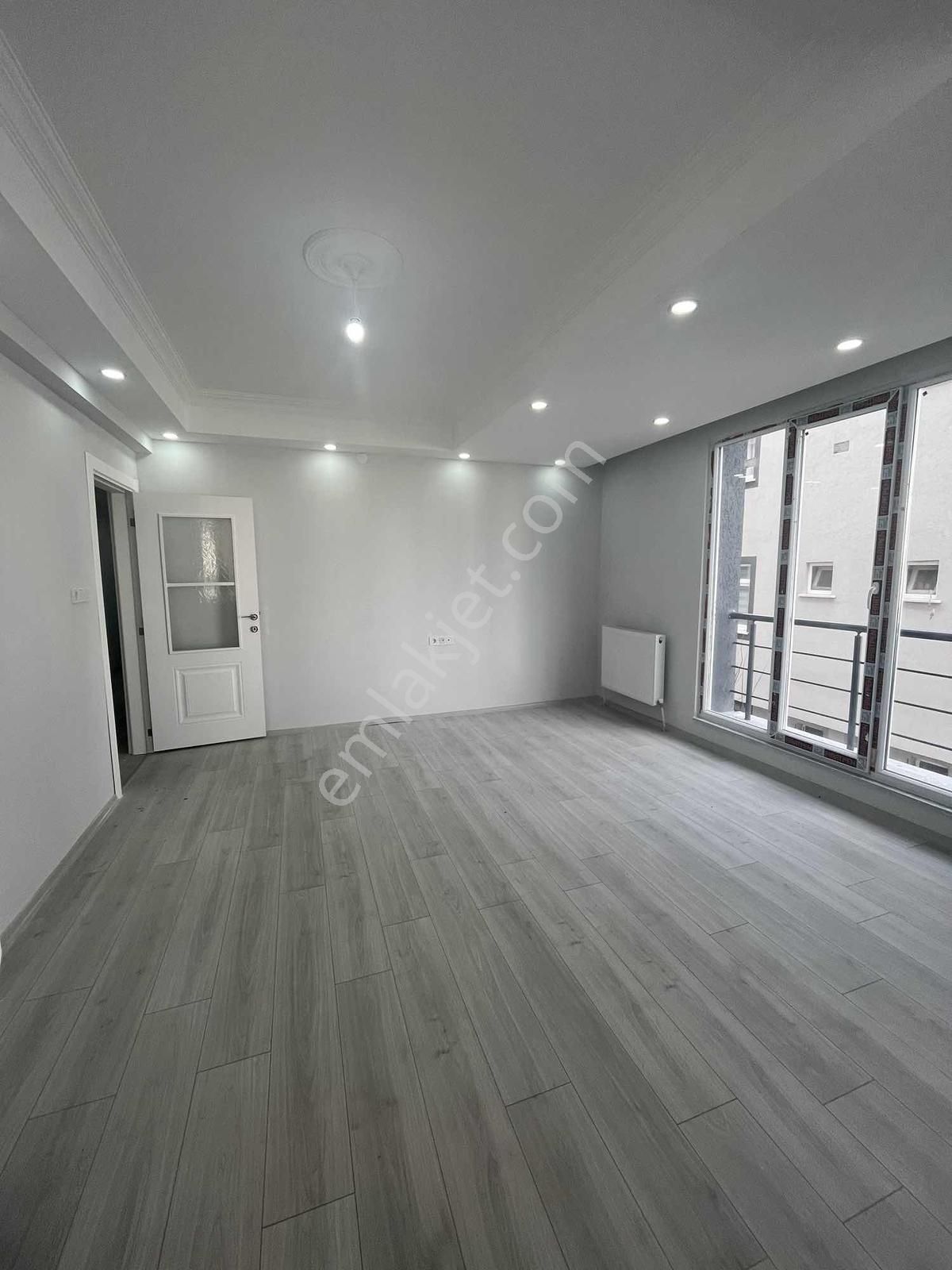 Hastane Mevkı 3 + 1 Kullanışlı Otoparklı. Daıreler