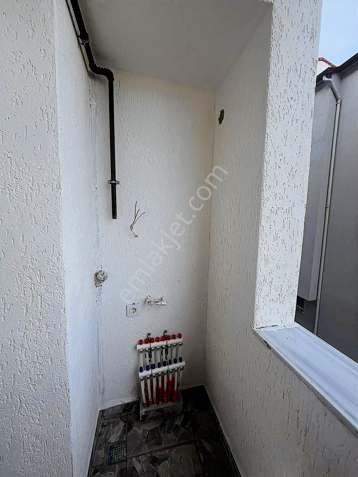 Hastane Mevkı 3 + 1 Kullanışlı Otoparklı. Daıreler - Görsel 14