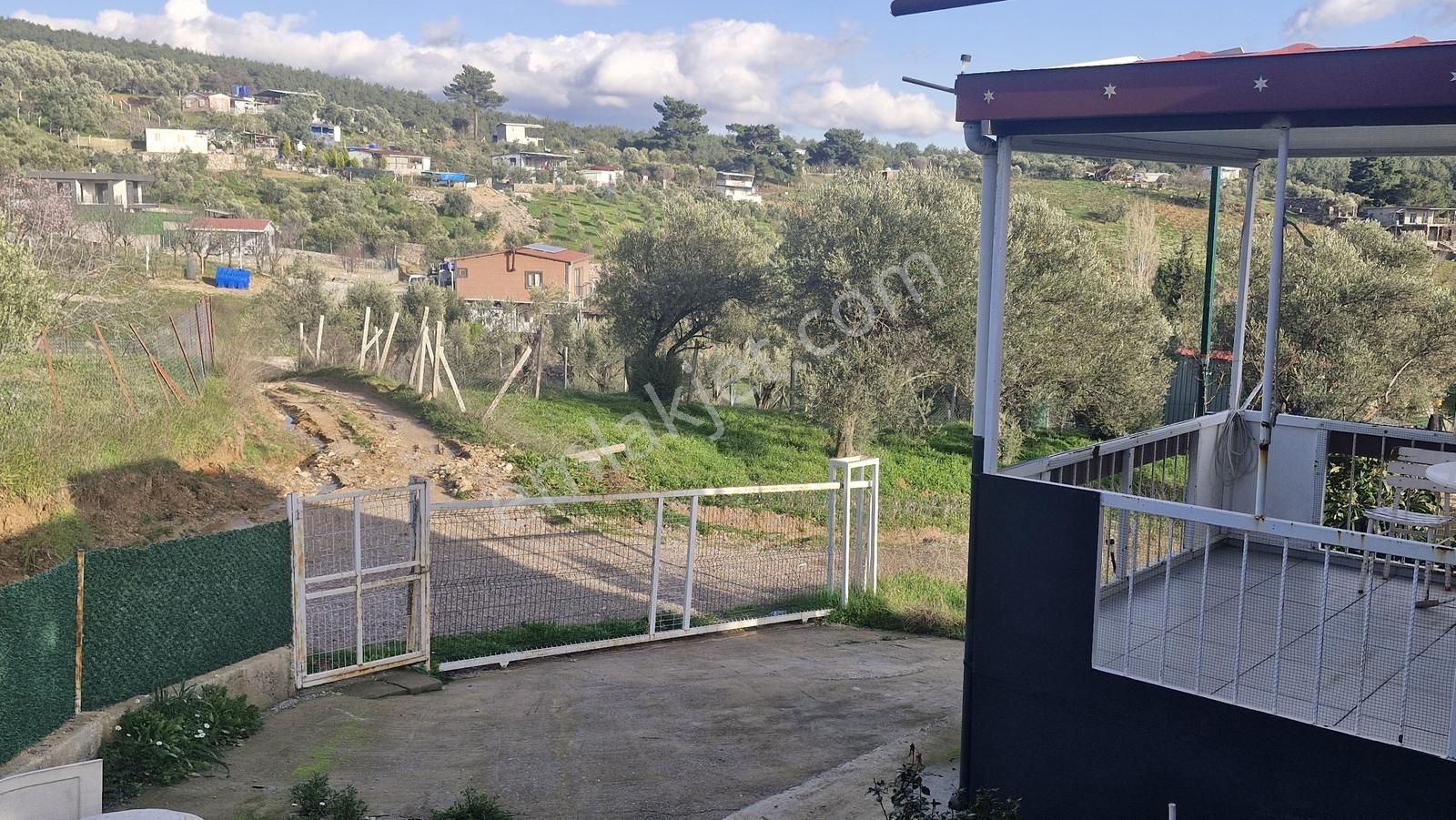 Damlacık'ta 500m² Yolu Açılmış Manzaralı Tapulu Evli Bahçe - Görsel 11