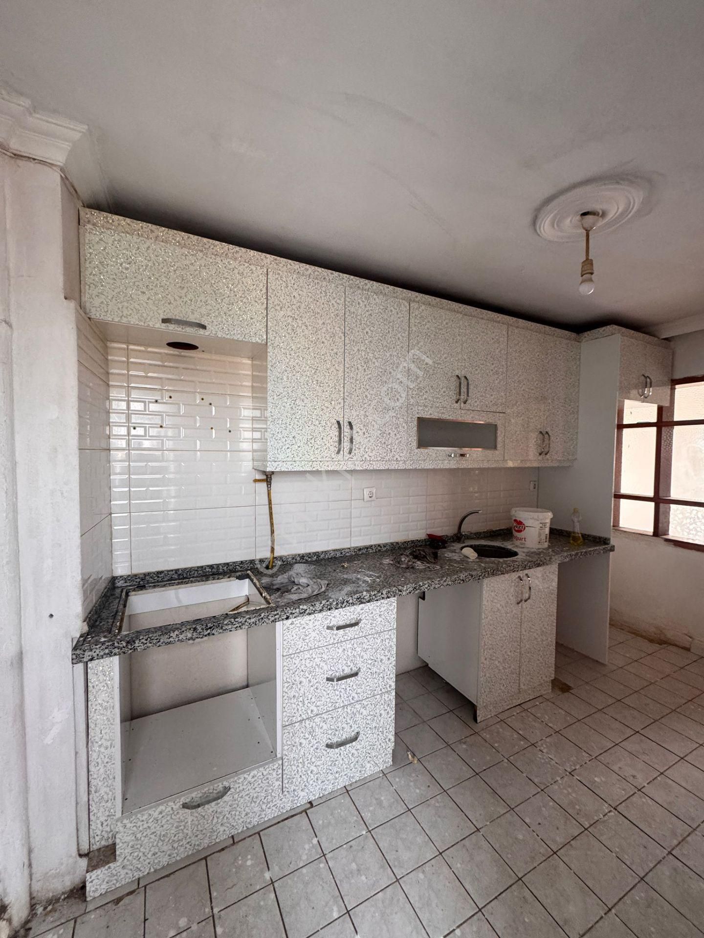Gülbahçe Mahallesinde Teraslı & Balkonlu 2+1 Kiralık Fırsat - Görsel 4