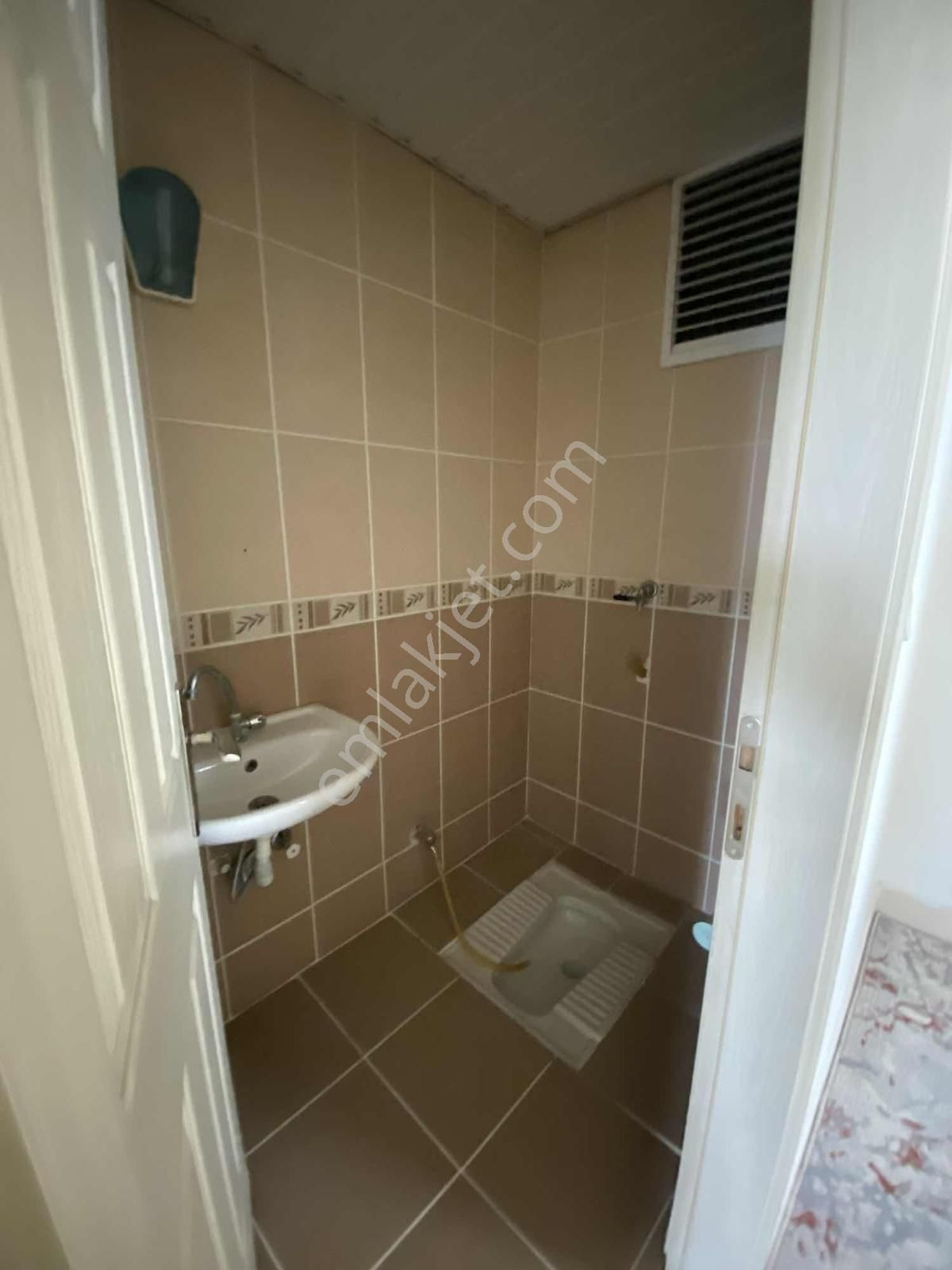 Yeşilyurt Mah. Cadde Üstü 2+1 Full Eşyalı Kiralık - Görsel 2