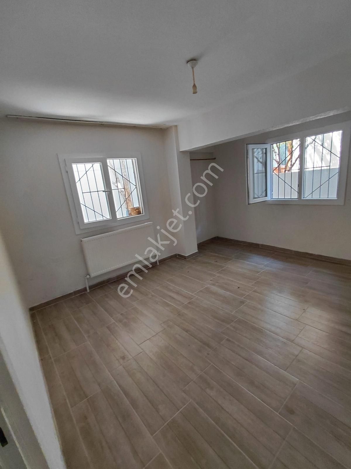 Urla Zeytinalanı Merkezde Doğalgazlı 3+1 Kiralık Daire