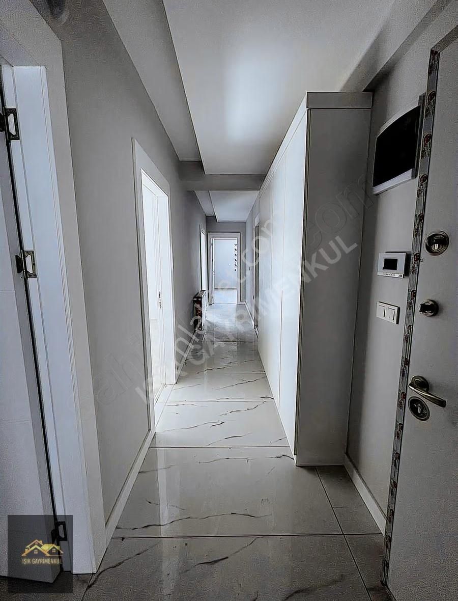 Işık Gayrimenkul'den Kiralık Gölet Mevkiinde Lux 3+1 Daireler - Görsel 2