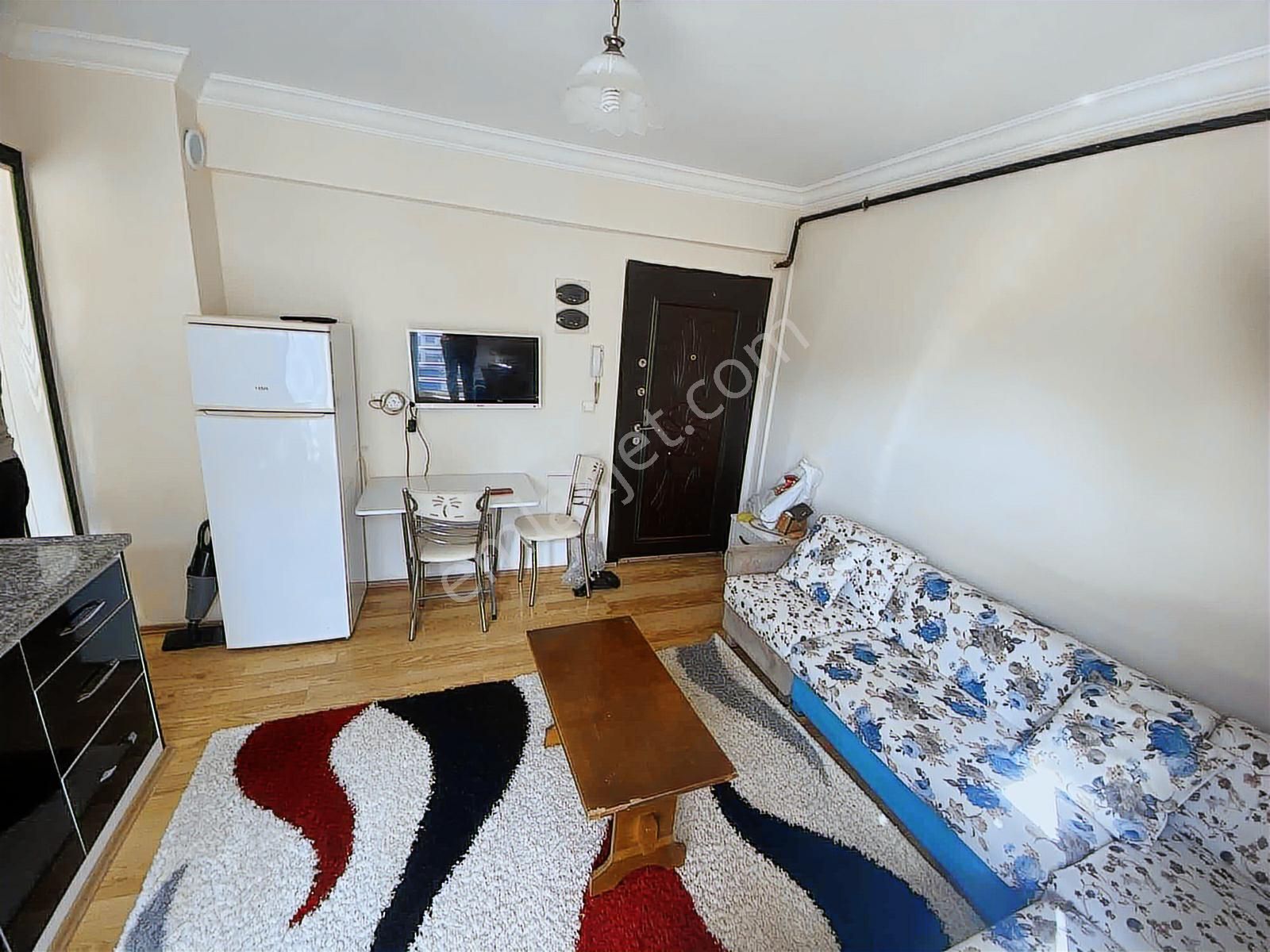 İncilipınar Mah.3.kat Kombili 1+1 Eşyalı Apart Daire - Görsel 6