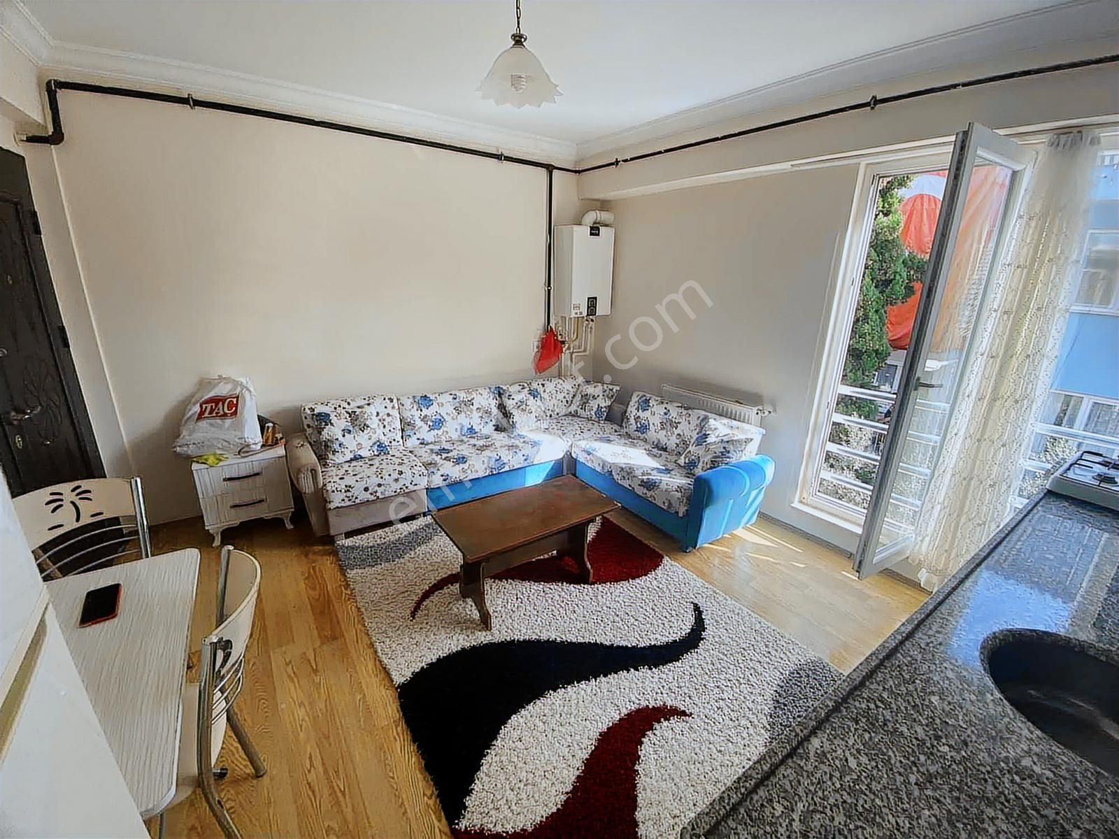 İncilipınar Mah.3.kat Kombili 1+1 Eşyalı Apart Daire - Görsel 4