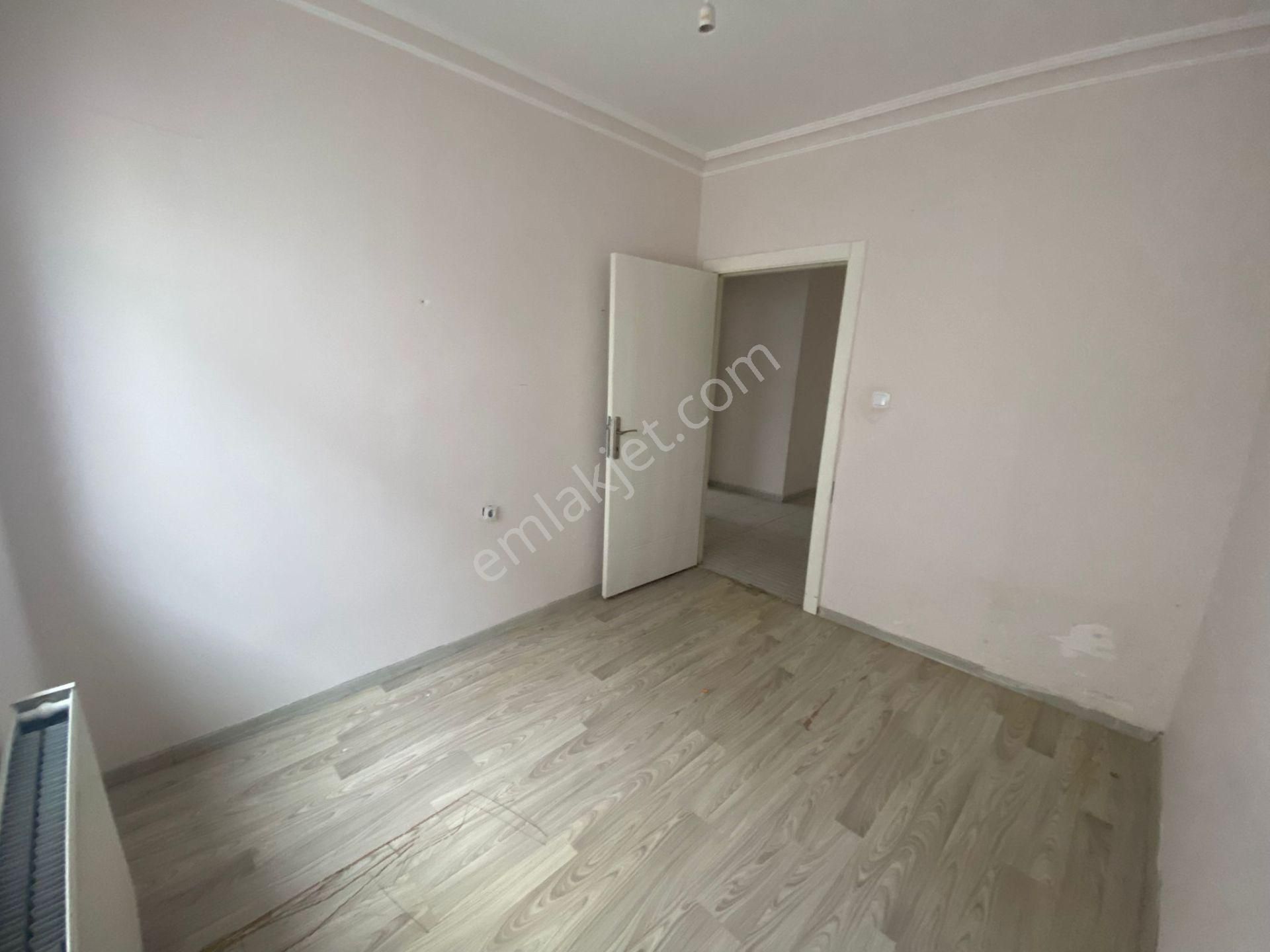 Aktif Emlak'tan 8 Yıllık Binada Bağımsız Ara Kat'ta 3+1 Satılık Daire!!! - Görsel 6