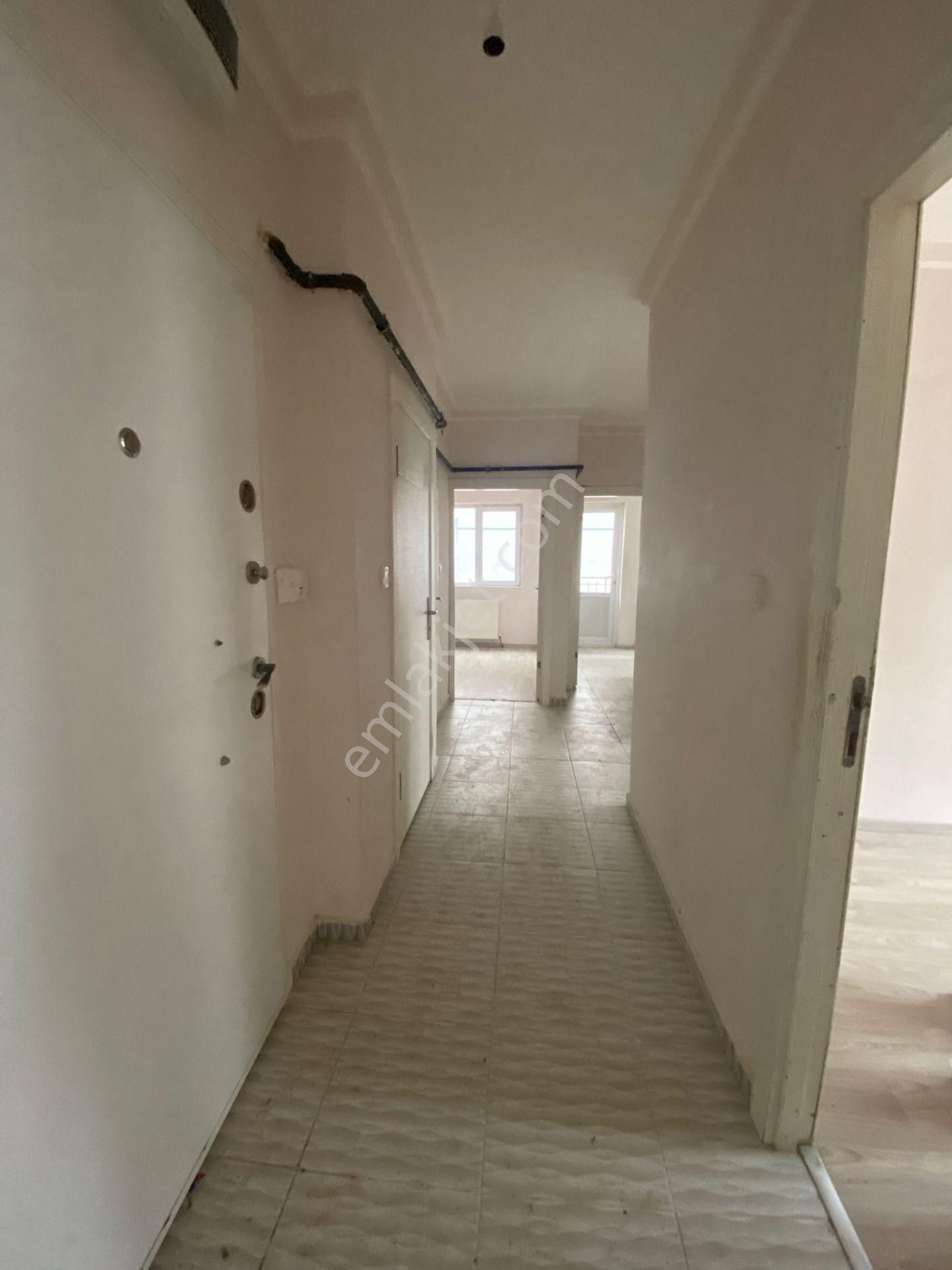 Aktif Emlak'tan 8 Yıllık Binada Bağımsız Ara Kat'ta 3+1 Satılık Daire!!! - Görsel 28