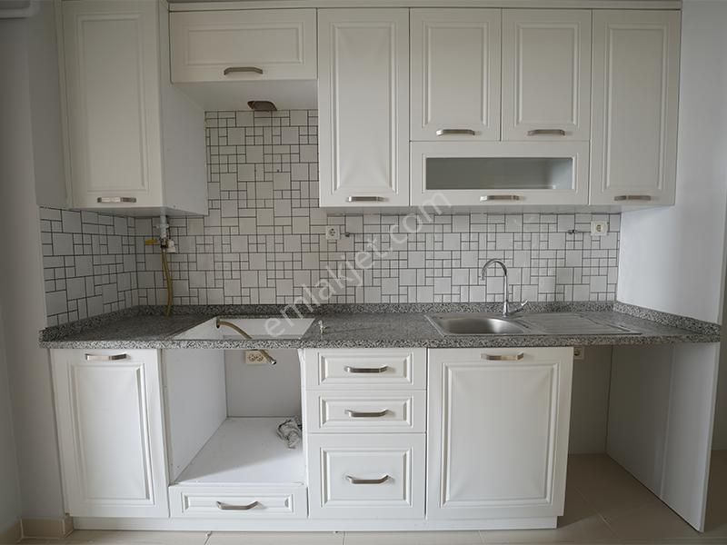 C21 Cius; Günaydın Sitesinde 3+1 Ara Kat Deniz Manzaralı Kiralık Daire - Görsel 13