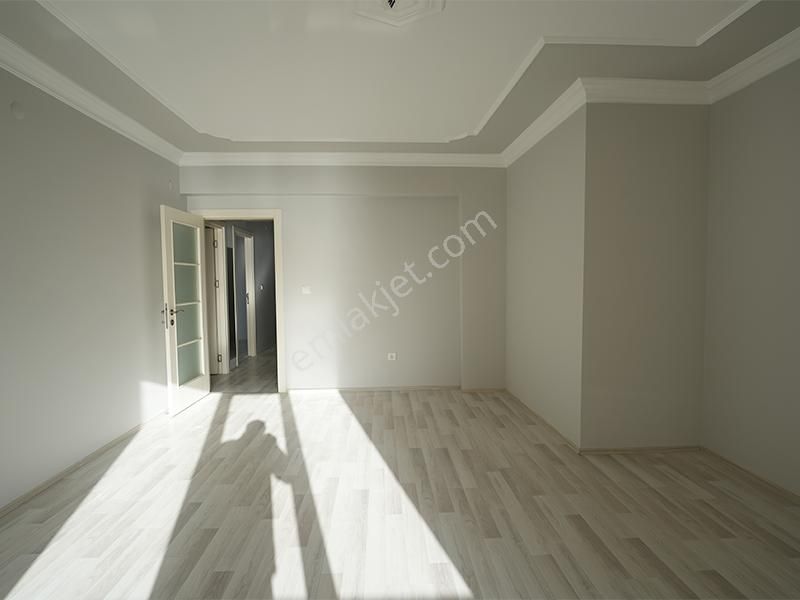 C21 Cius; Günaydın Sitesinde 3+1 Ara Kat Deniz Manzaralı Kiralık Daire - Görsel 10